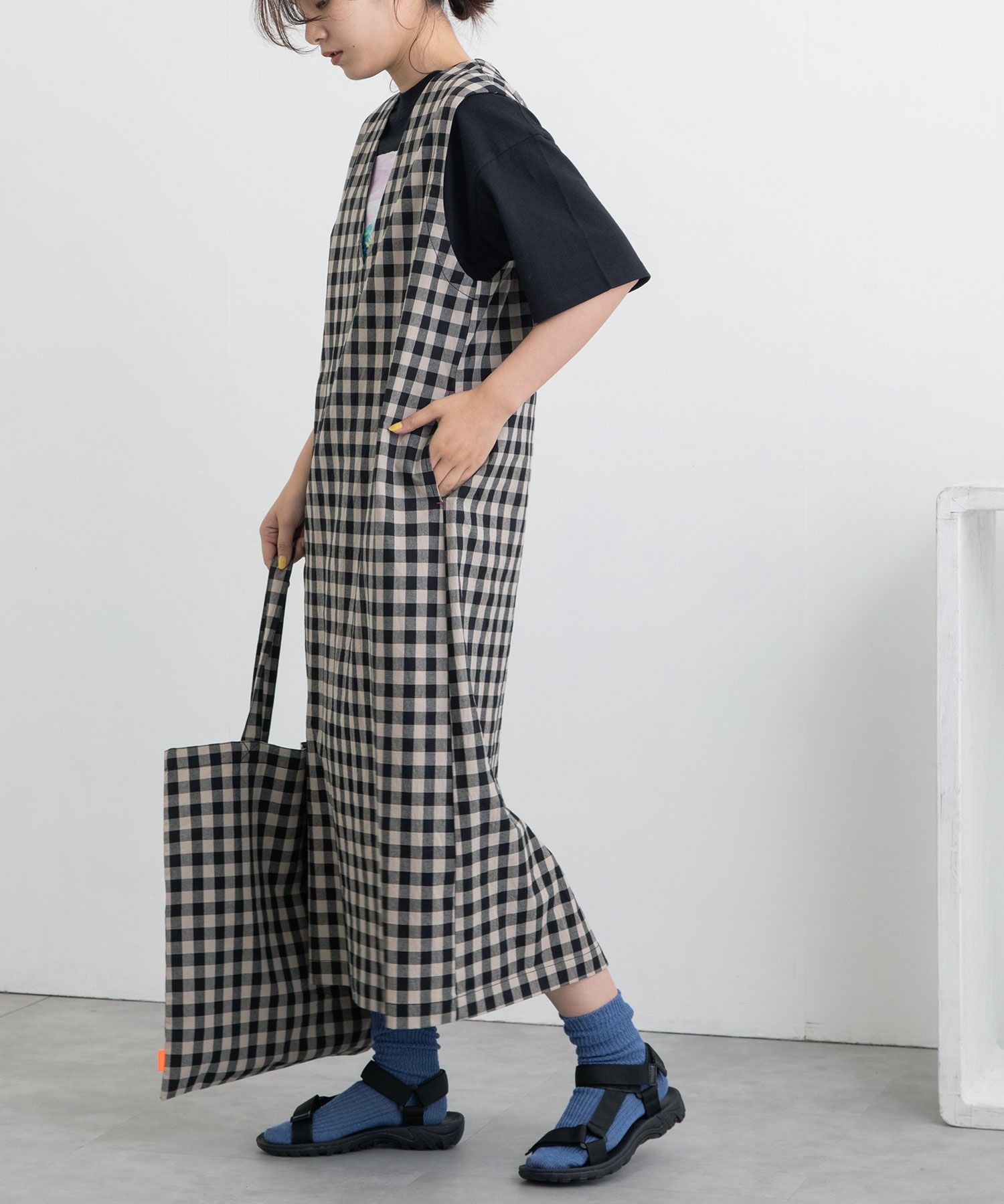 Vネックジャンスカ Coo Online