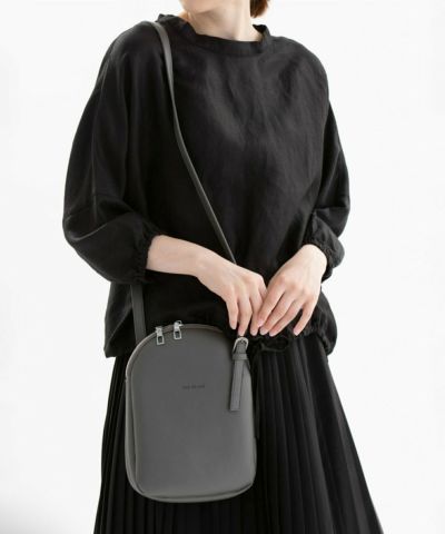 ショルダーバッグ・ポシェット ^LEATHERY^ Flap chain shoulder bag BLACK LRBG5102BK 241BBAJ7P_11000_D_2.jpg?sw=1440
