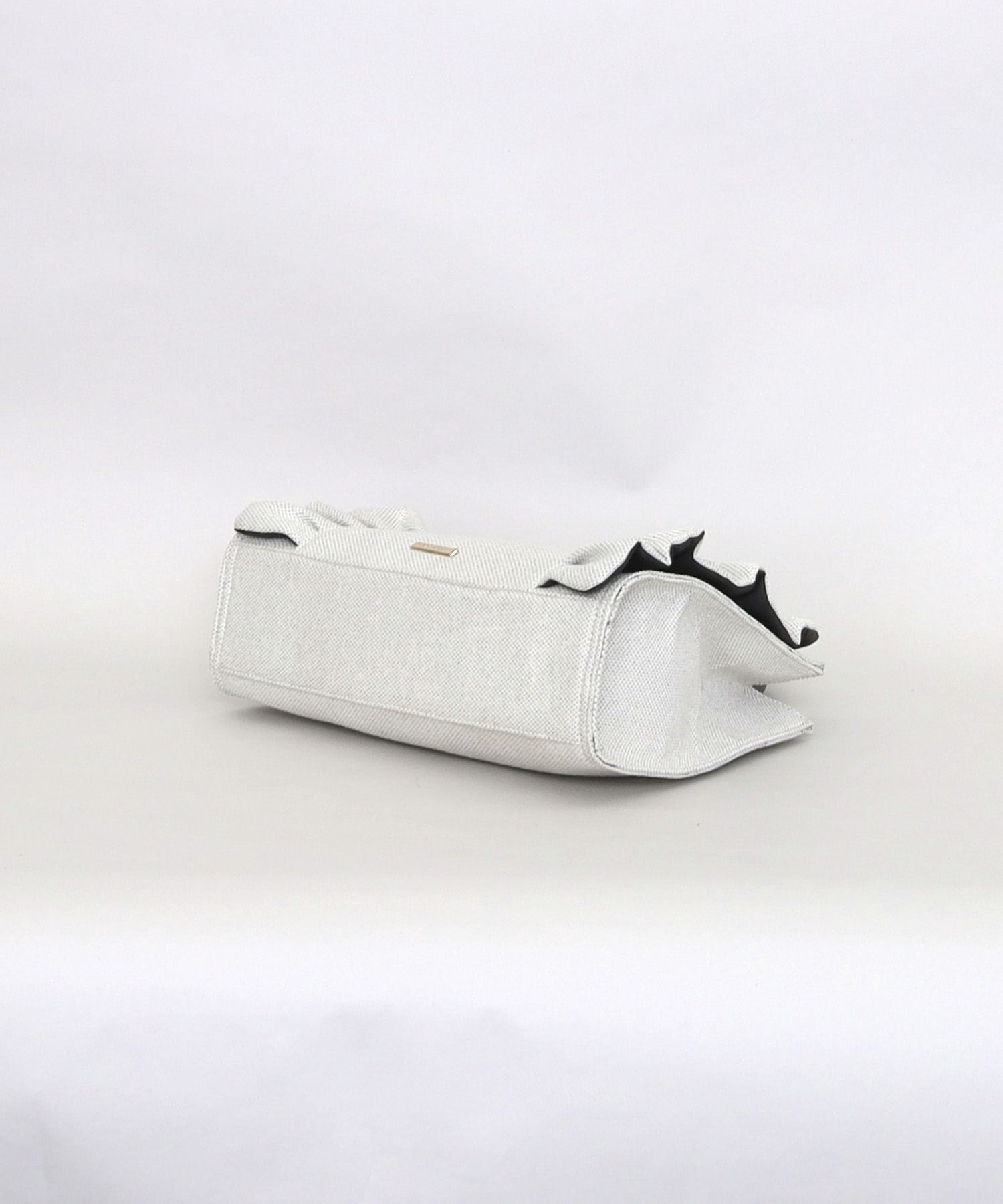 202　アイボリー