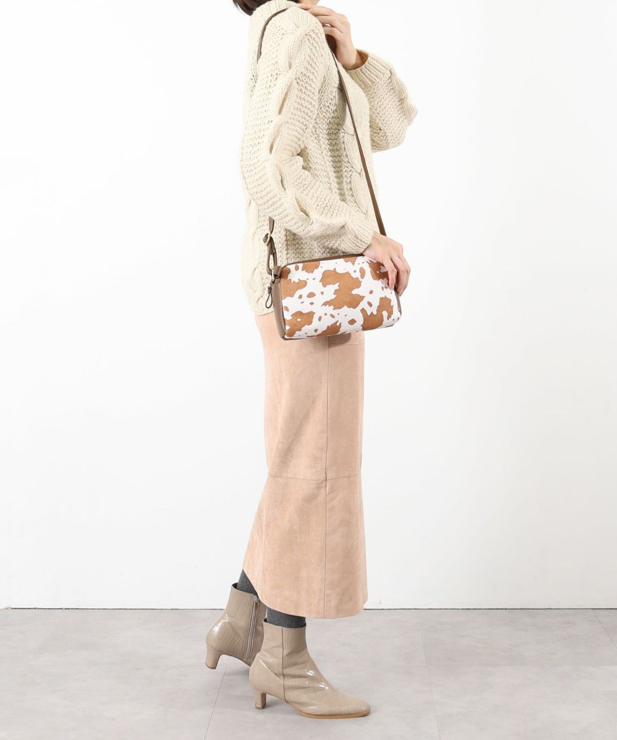 モデル168cm　ホルスタイン