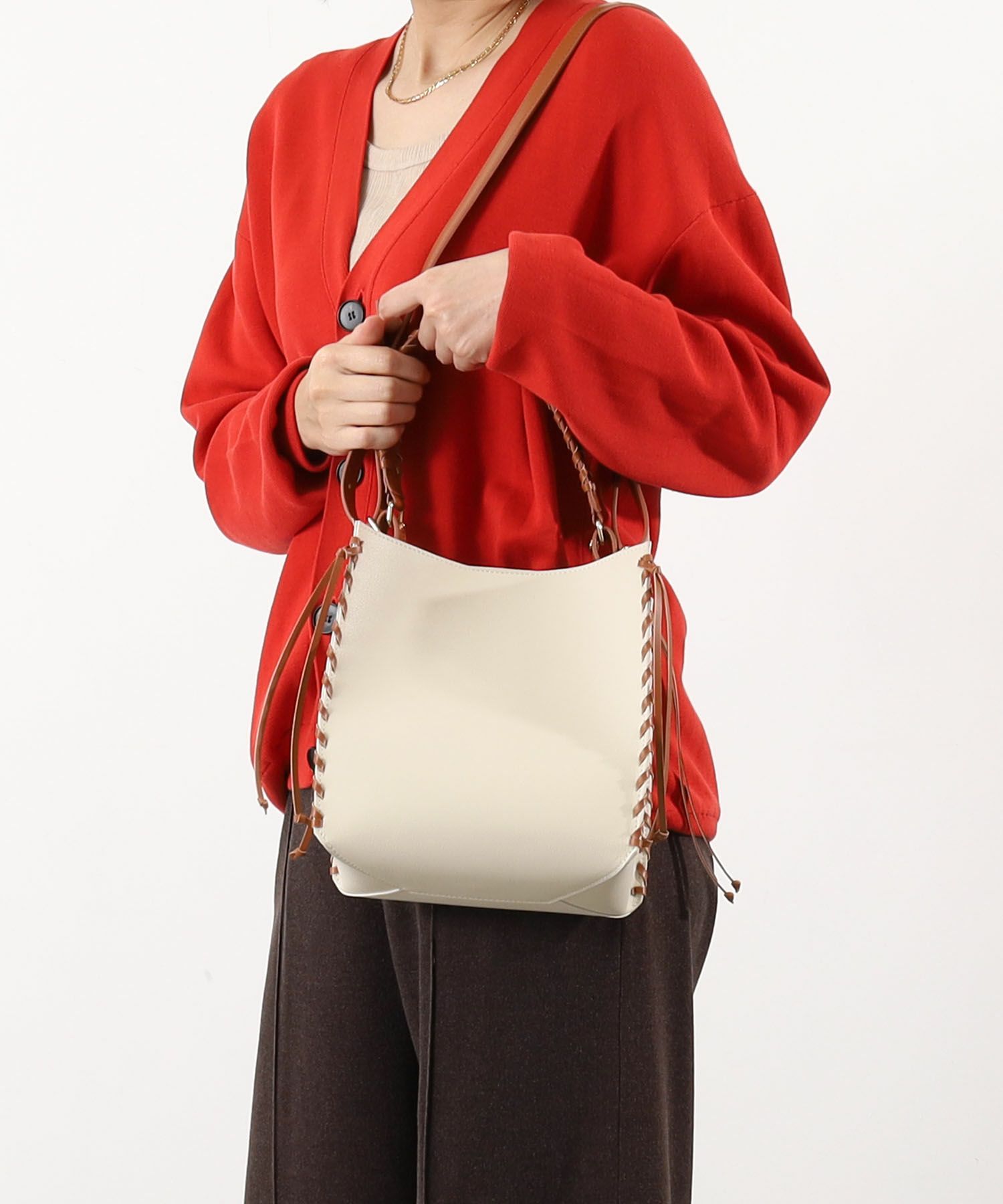 モデル168cm　アイボリー