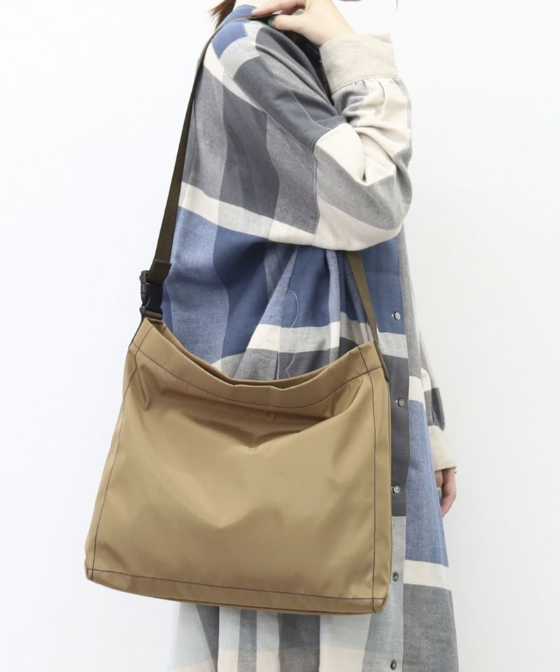 モデル163cm　ベージュ