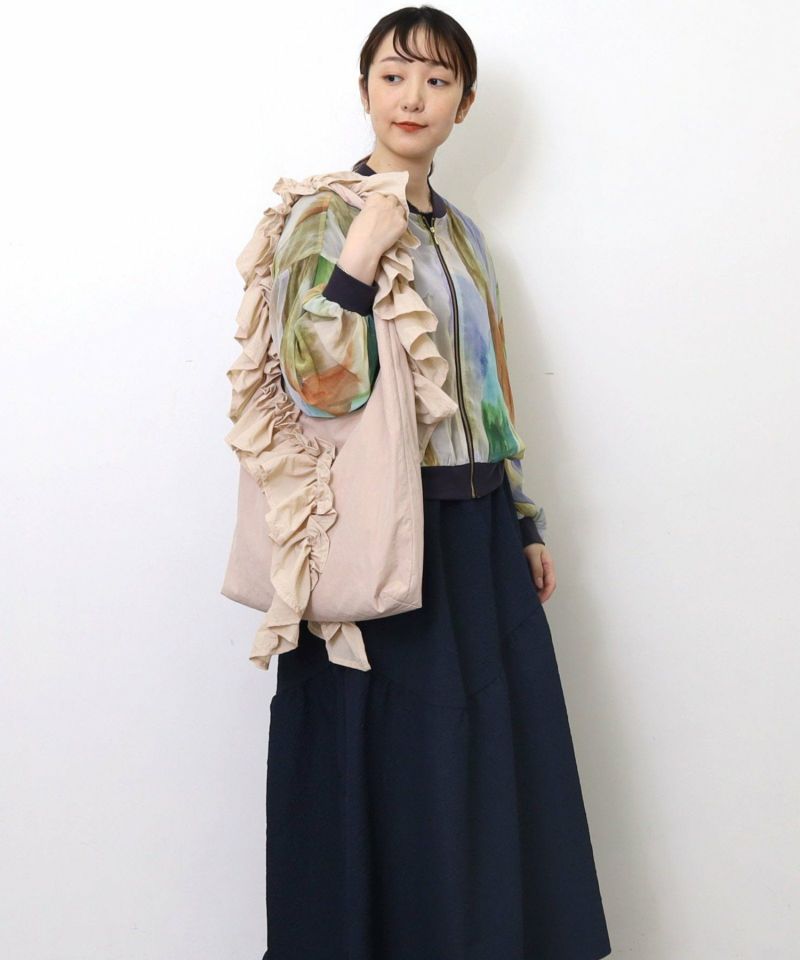 ピンクベージュ