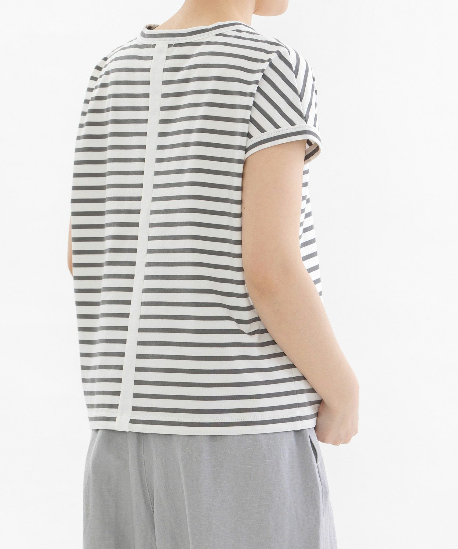 ミントグリーン