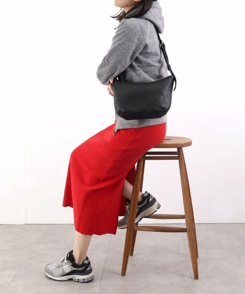 美品✨コーチ ショルダーバッグ ヘリテージ ハーフムーン レザー ネイビー セール】コーチ COACH 【Coach(コーチ)】Coach コーチ ハーフ