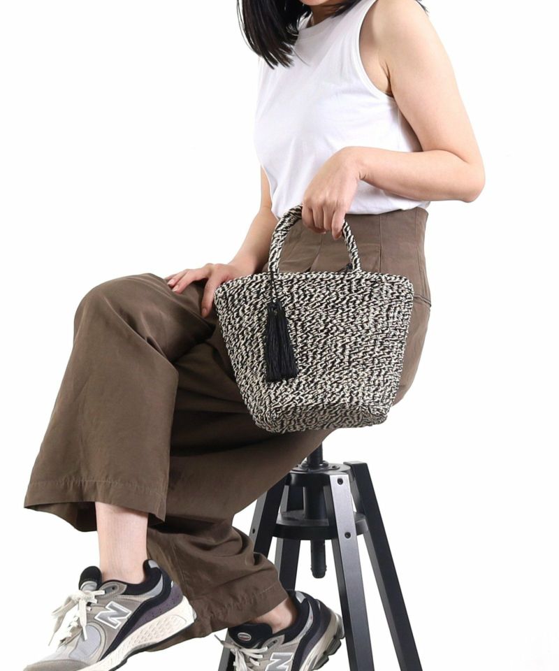 FINAL SALE】40％OFF 期間限定 タッセル付メタリックフィルム
