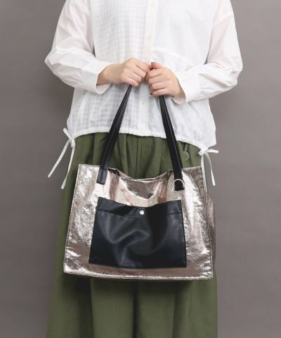 lia メタリックポケットスクエアトートバッグ／A4対応 | COO ONLINE