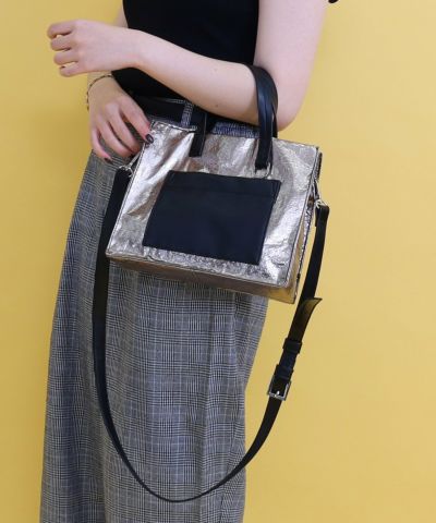 ナナノエル【本革】メタリック レザー トートバッグ ショルダー シルバー ナナノエル【本革】メタリック レザー トートバッグ ショルダー