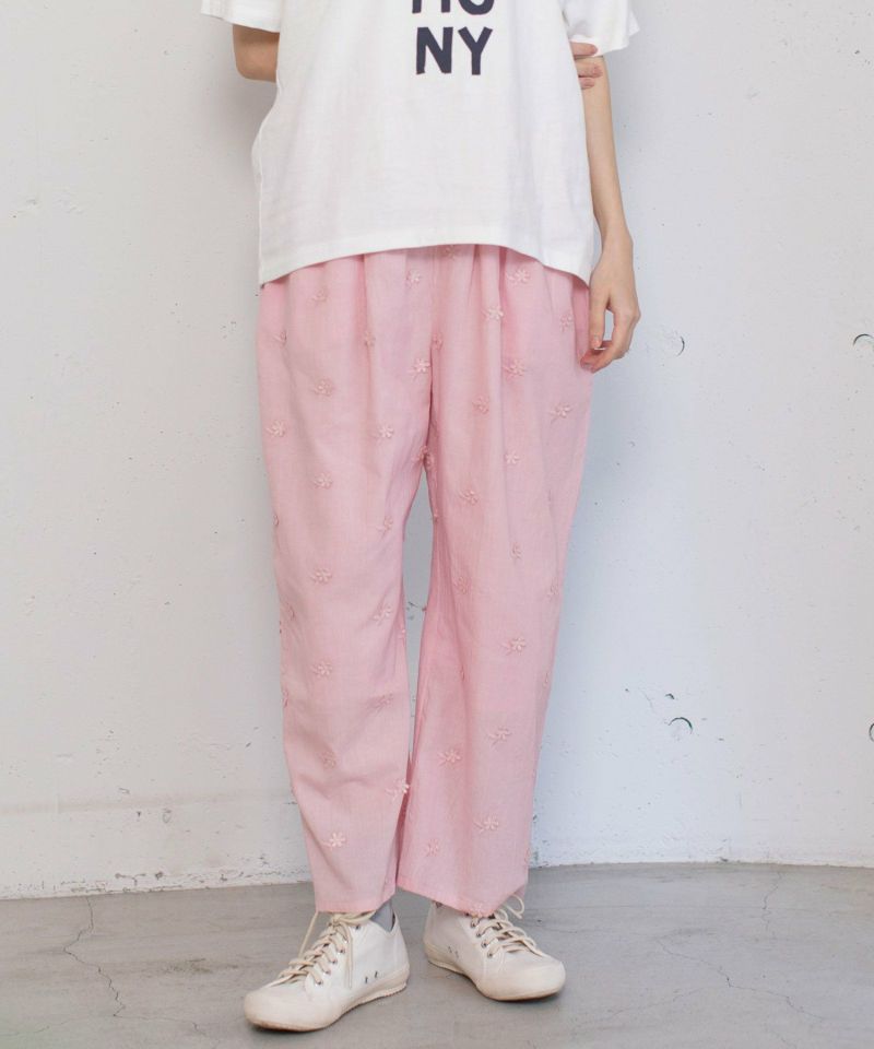 ピンク