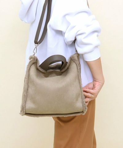 グレージュ