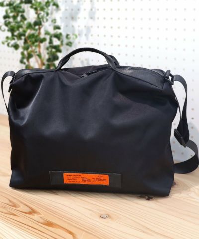 ❤新品・未使用❤【COOCO】orange tag 撥水ショルダーバッグ A4 POU DOU DOU｜orange tag 撥水ショルダーバッグ/A4対応