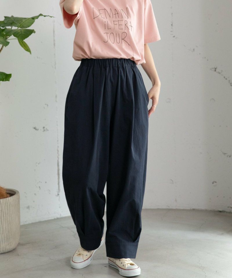 ネイビー