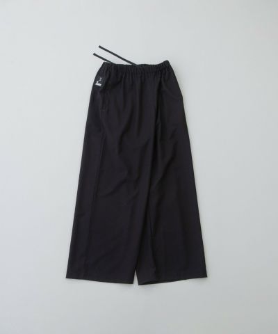 nop de nodノップドゥノッド　ポムパンツ　ゆったりテーパードパンツ　黒 nop de nodノップドゥノッド ポムパンツ ゆったりテーパード