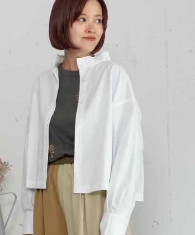 オフホワイト