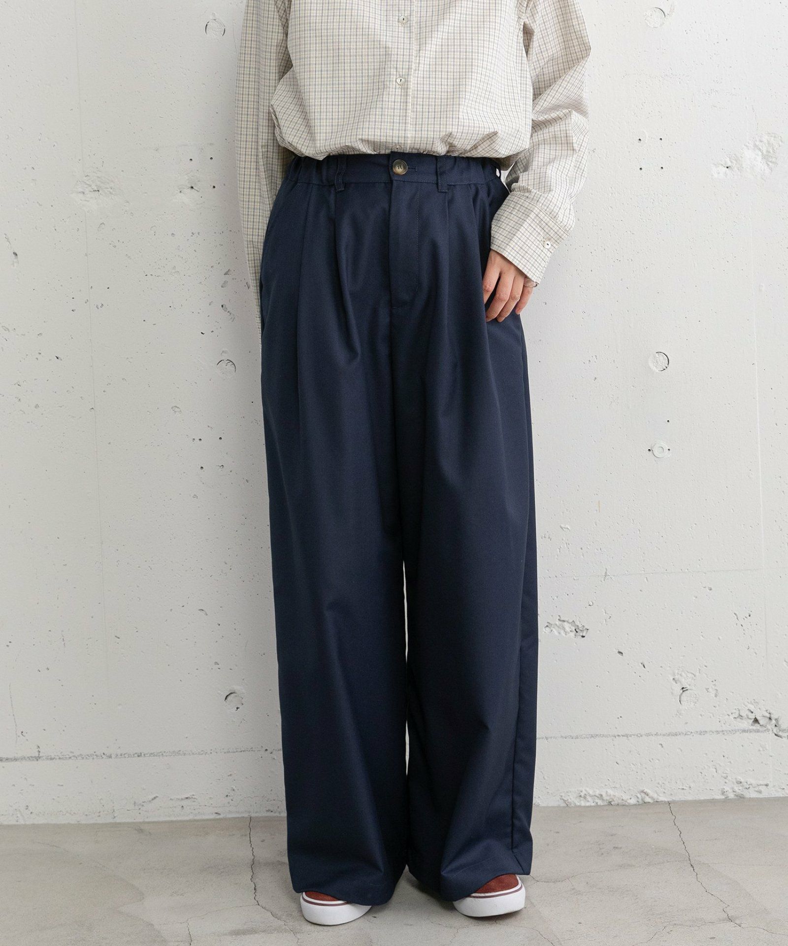 ネイビー