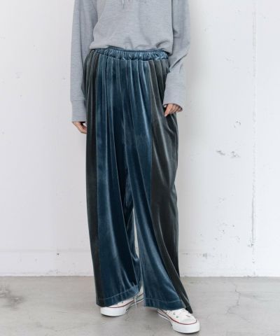 ブルー
