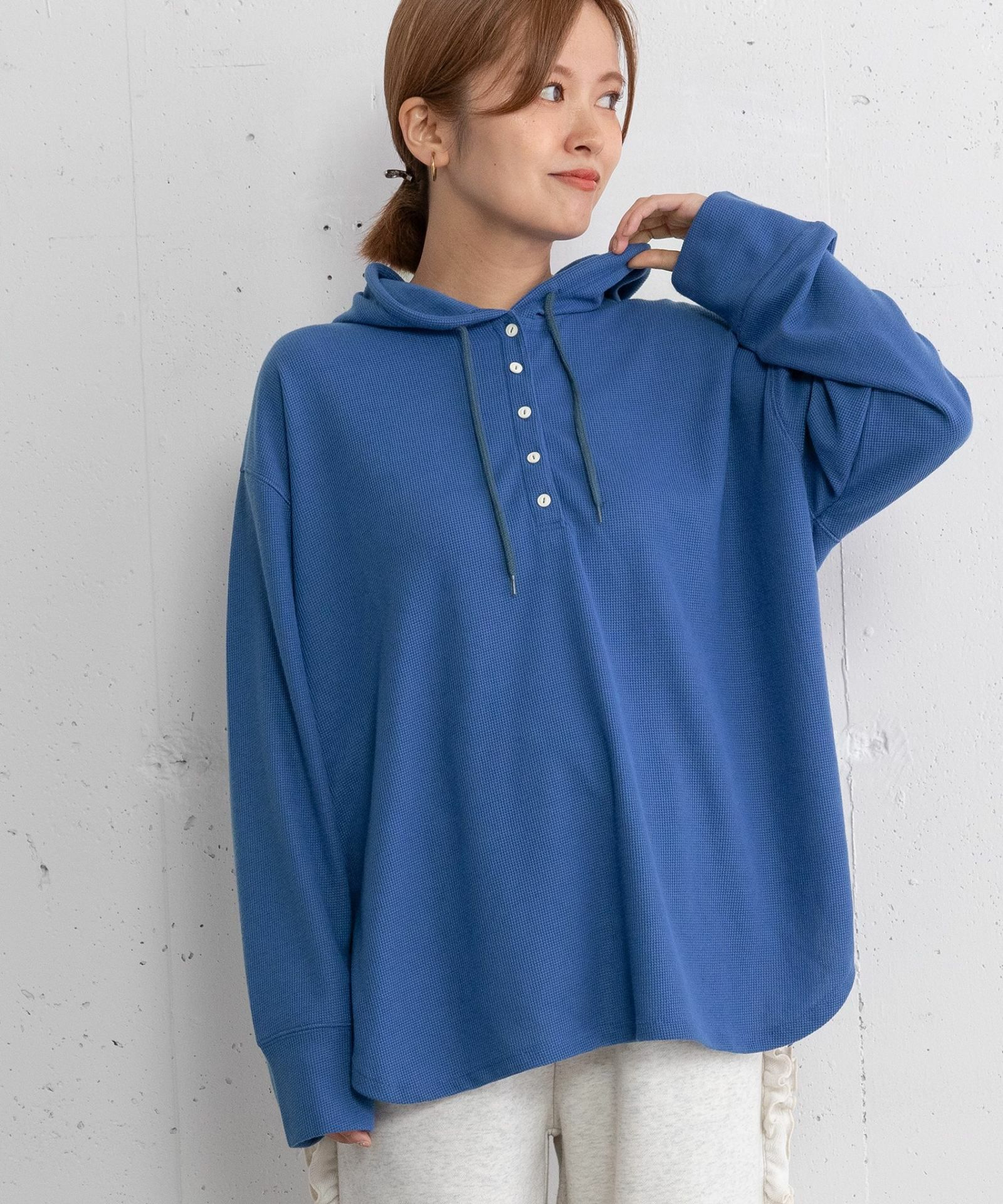 MORE PRICE DOWN】ヘンリーネックフーディトップス | COO ONLINE