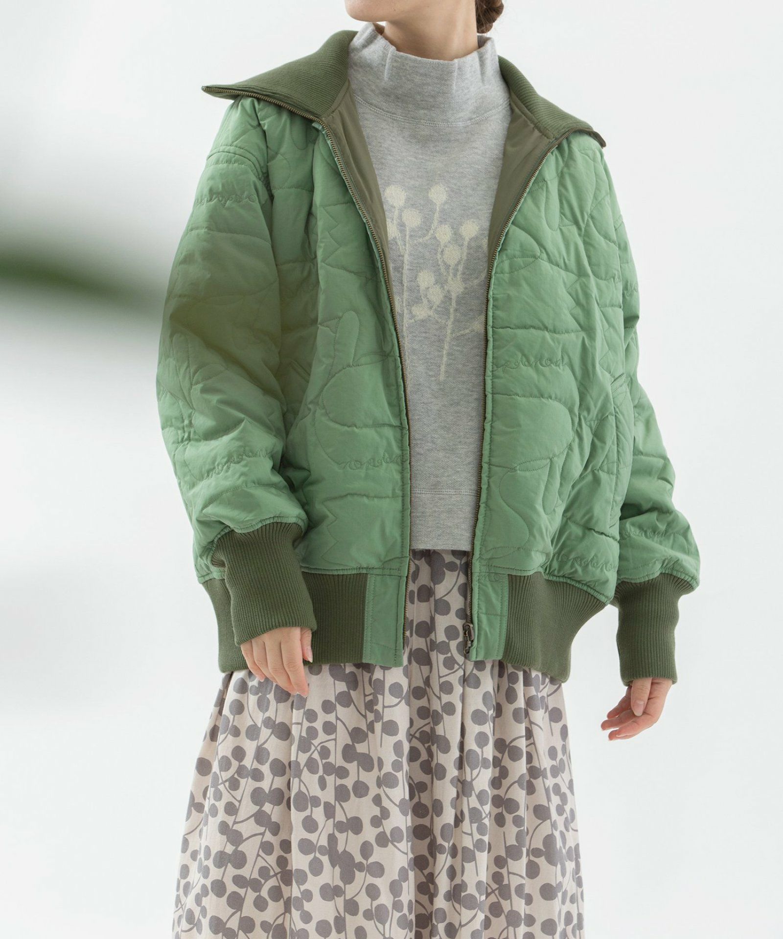 モデル身長：167cm（オモテ面）