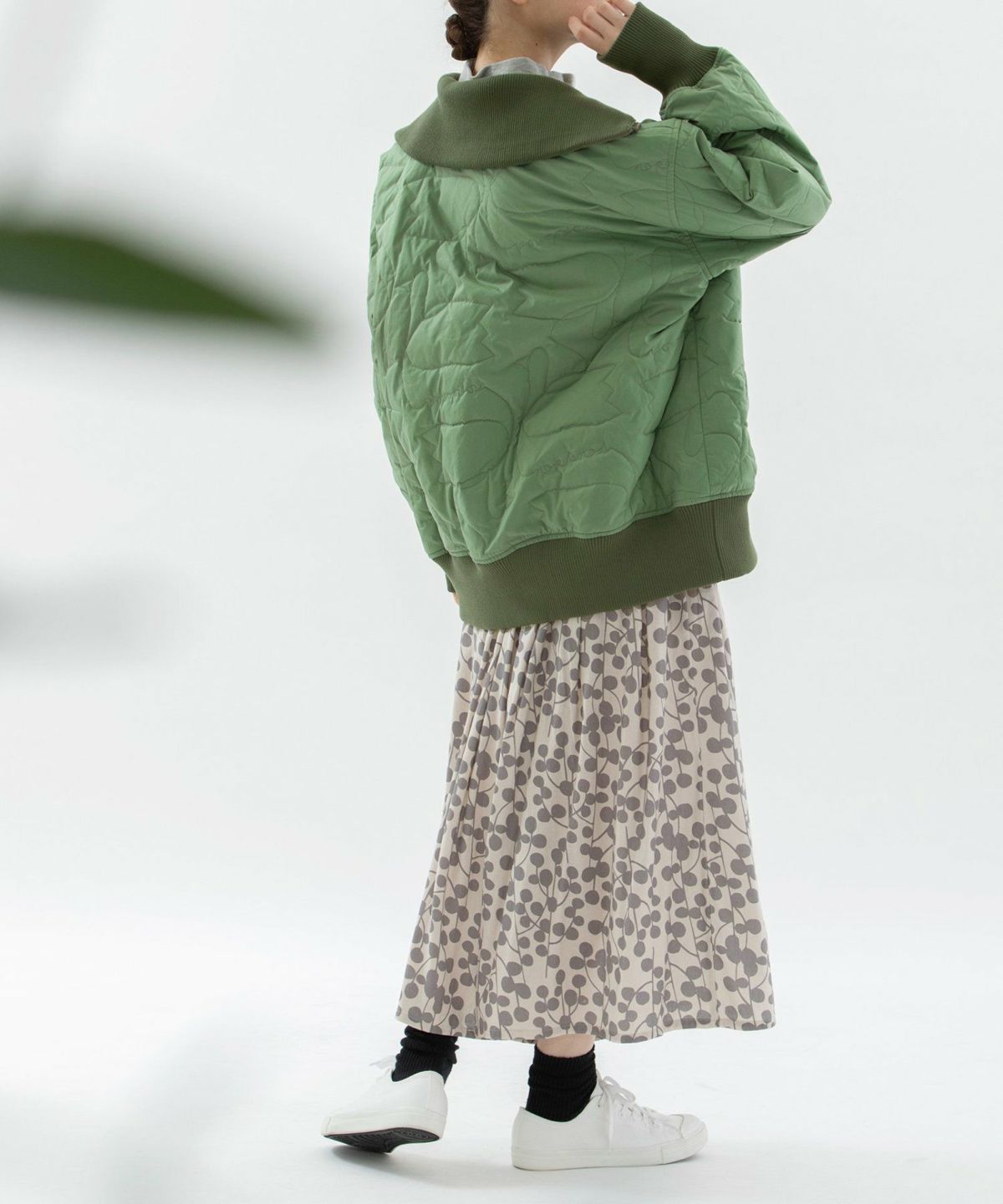 モデル身長：167cm（オモテ面）