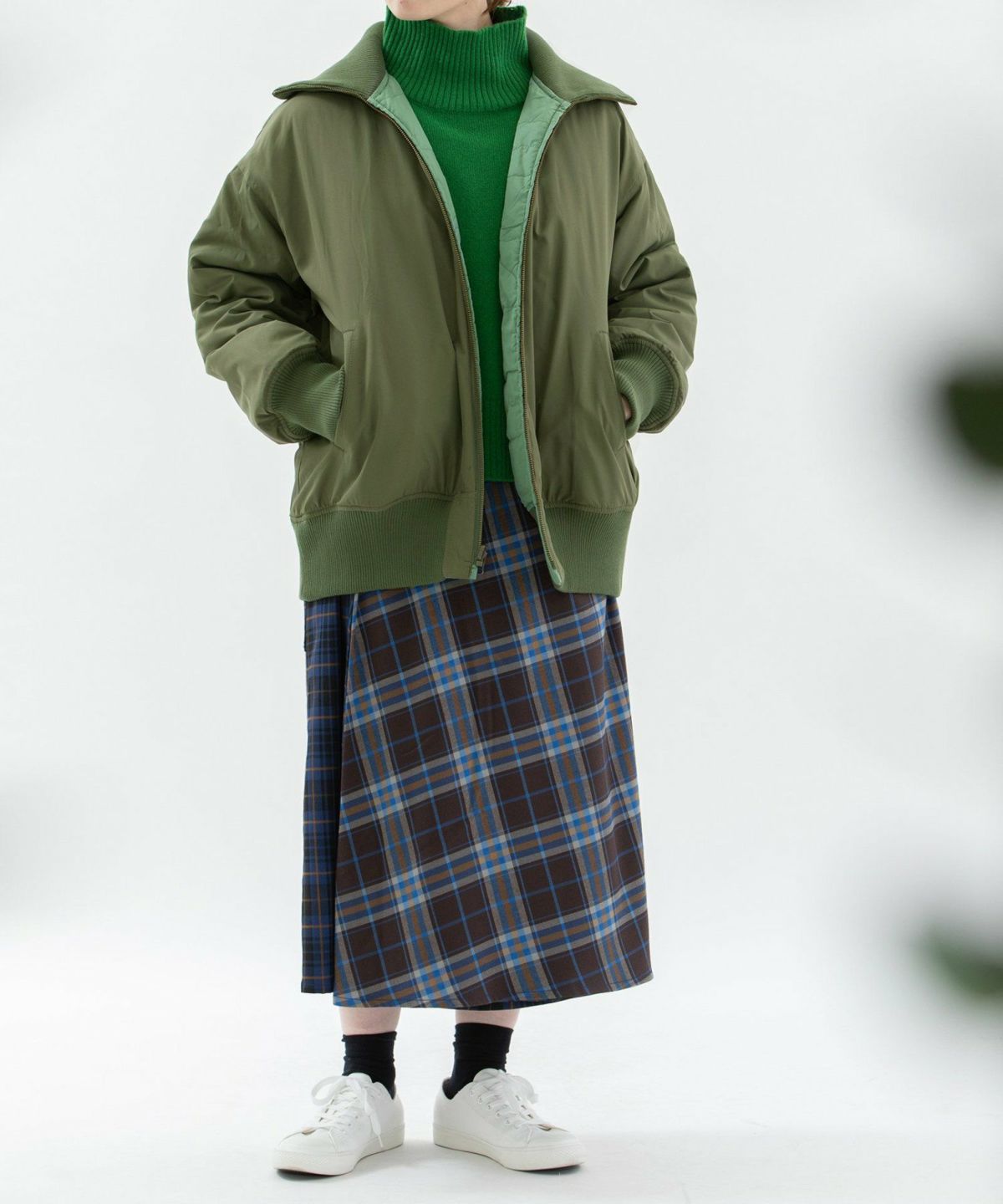 モデル身長：160cm（ウラ面）