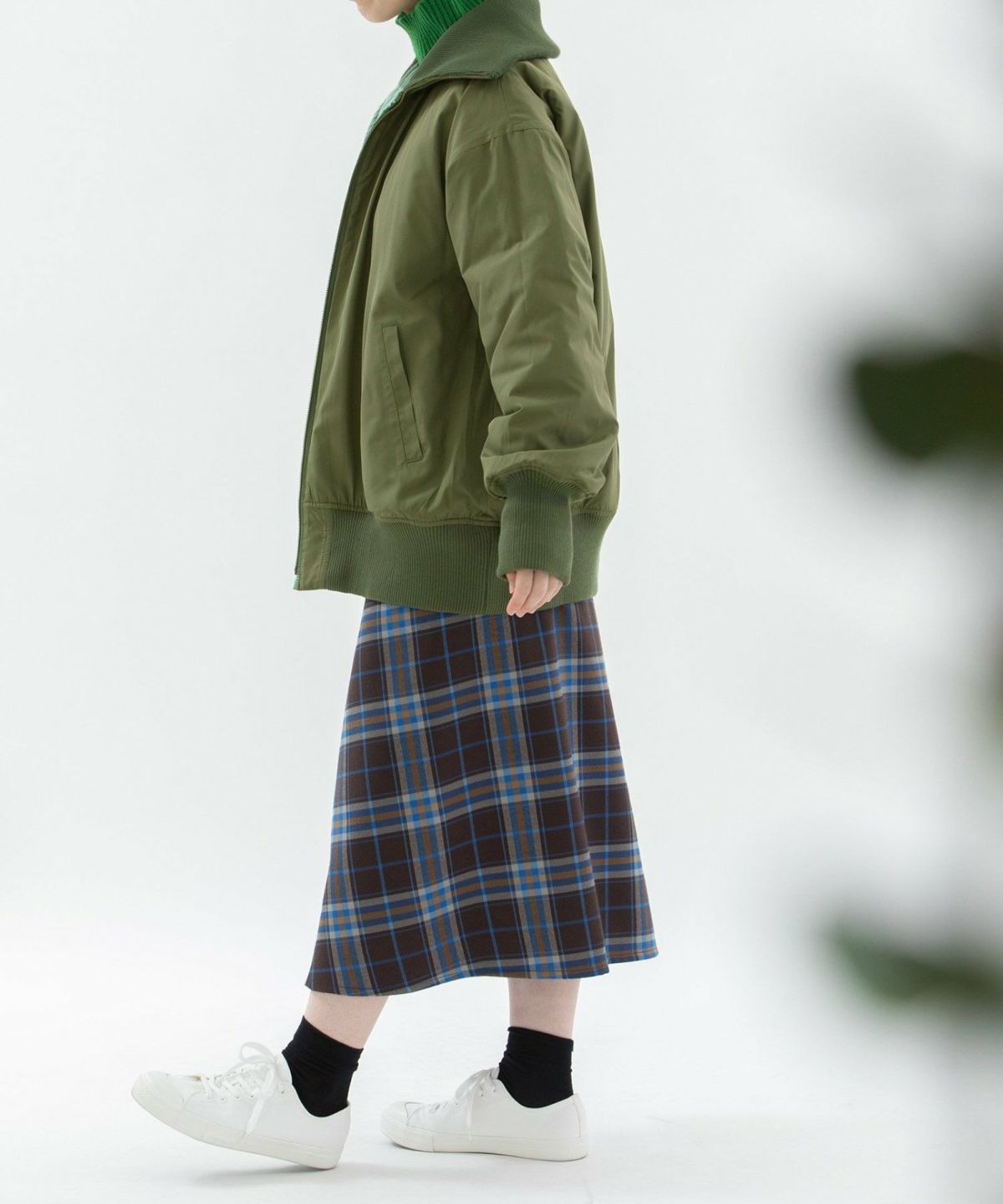 モデル身長：160cm（ウラ面）