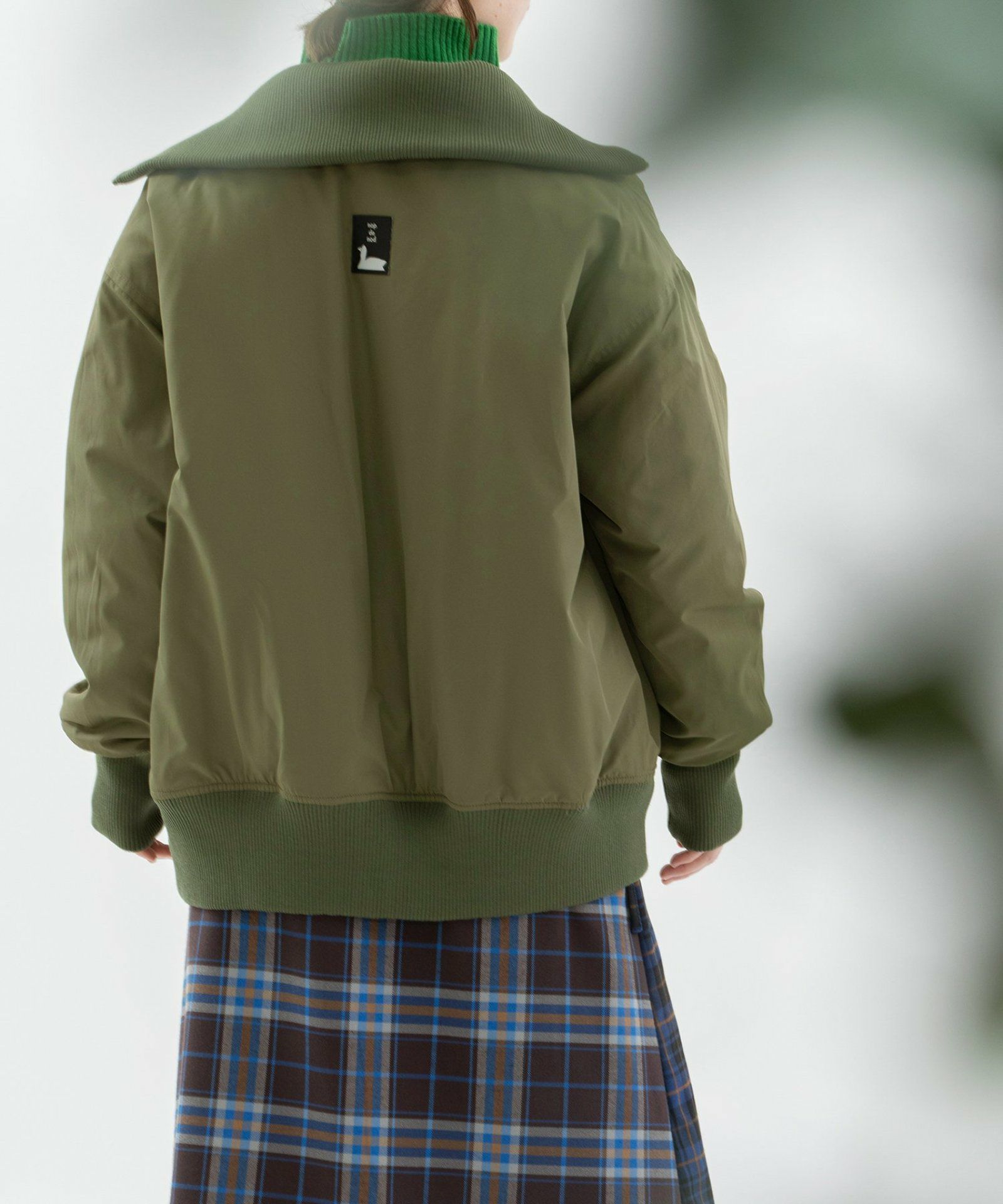 モデル身長：160cm（ウラ面）