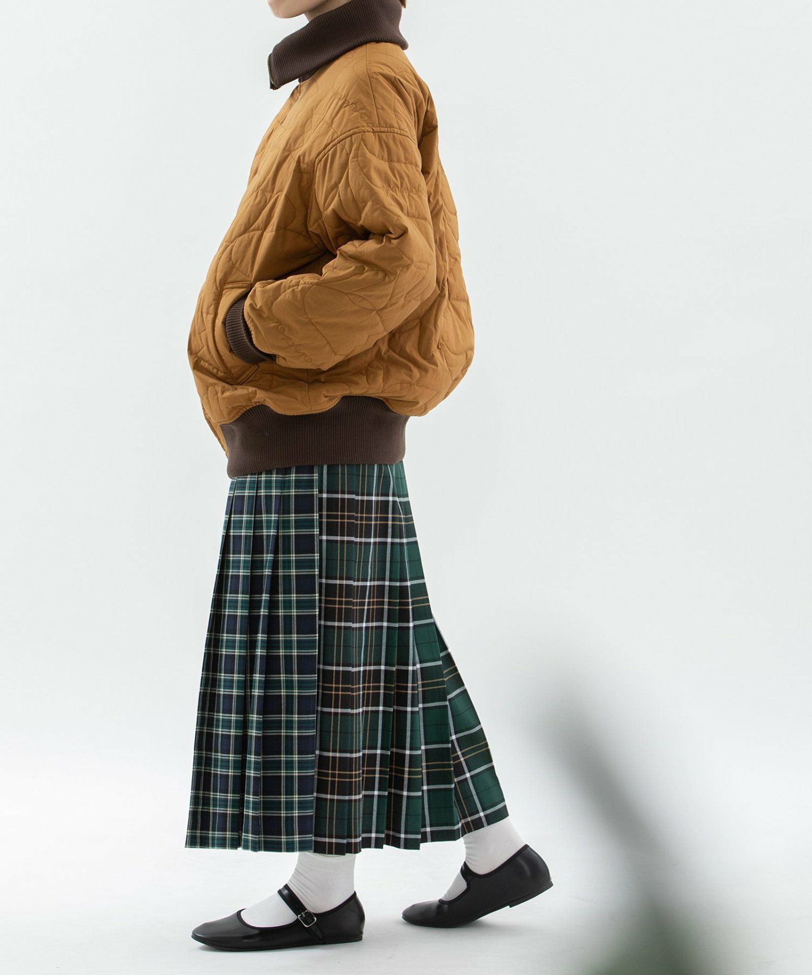 モデル身長：160cm（オモテ面）