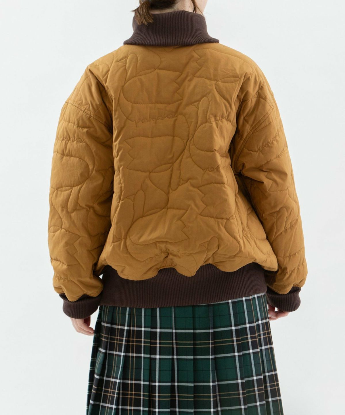 モデル身長：160cm（オモテ面）