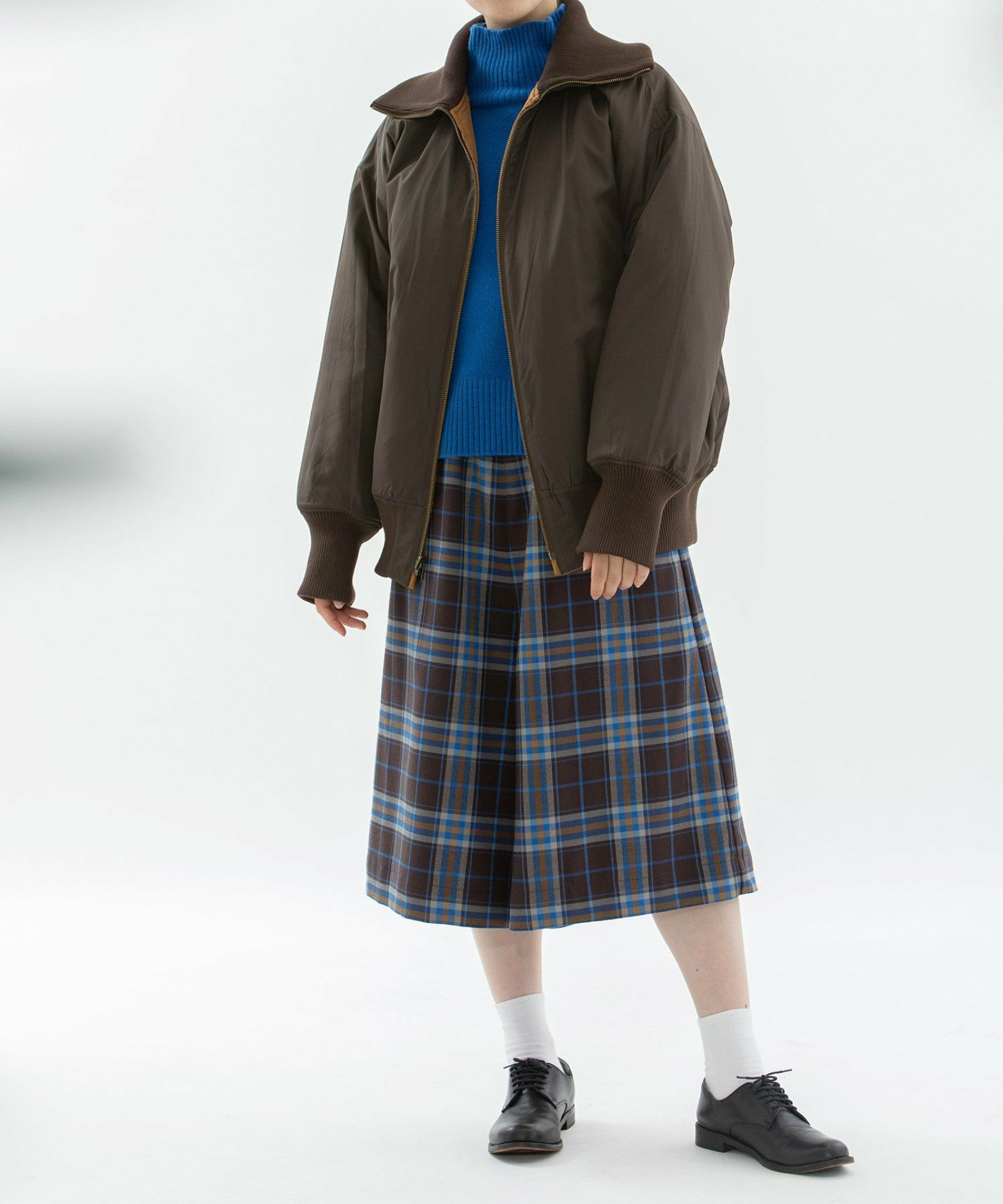 モデル身長：167cm（オモテ面）