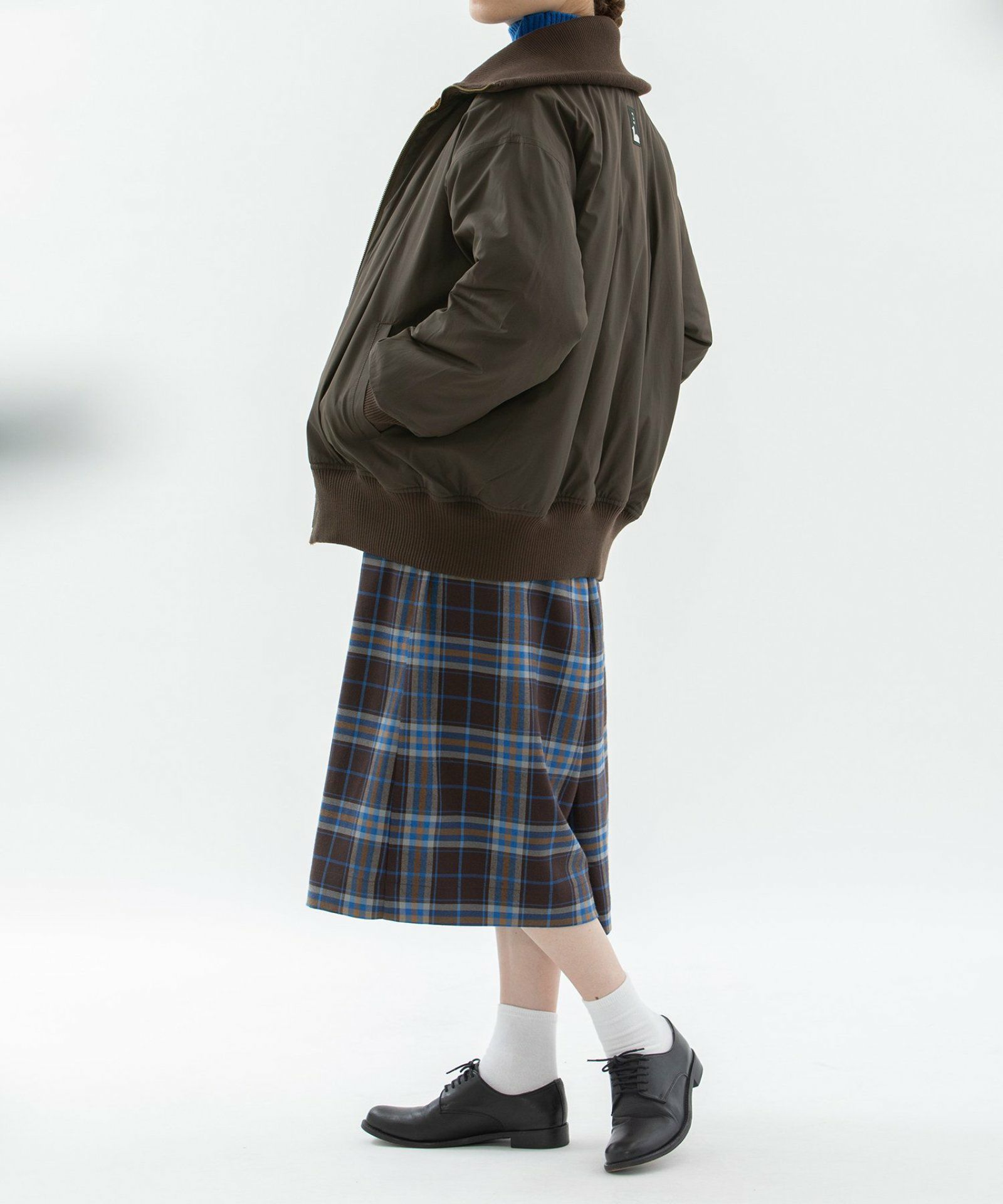 モデル身長：167cmｖ（ウラ面）