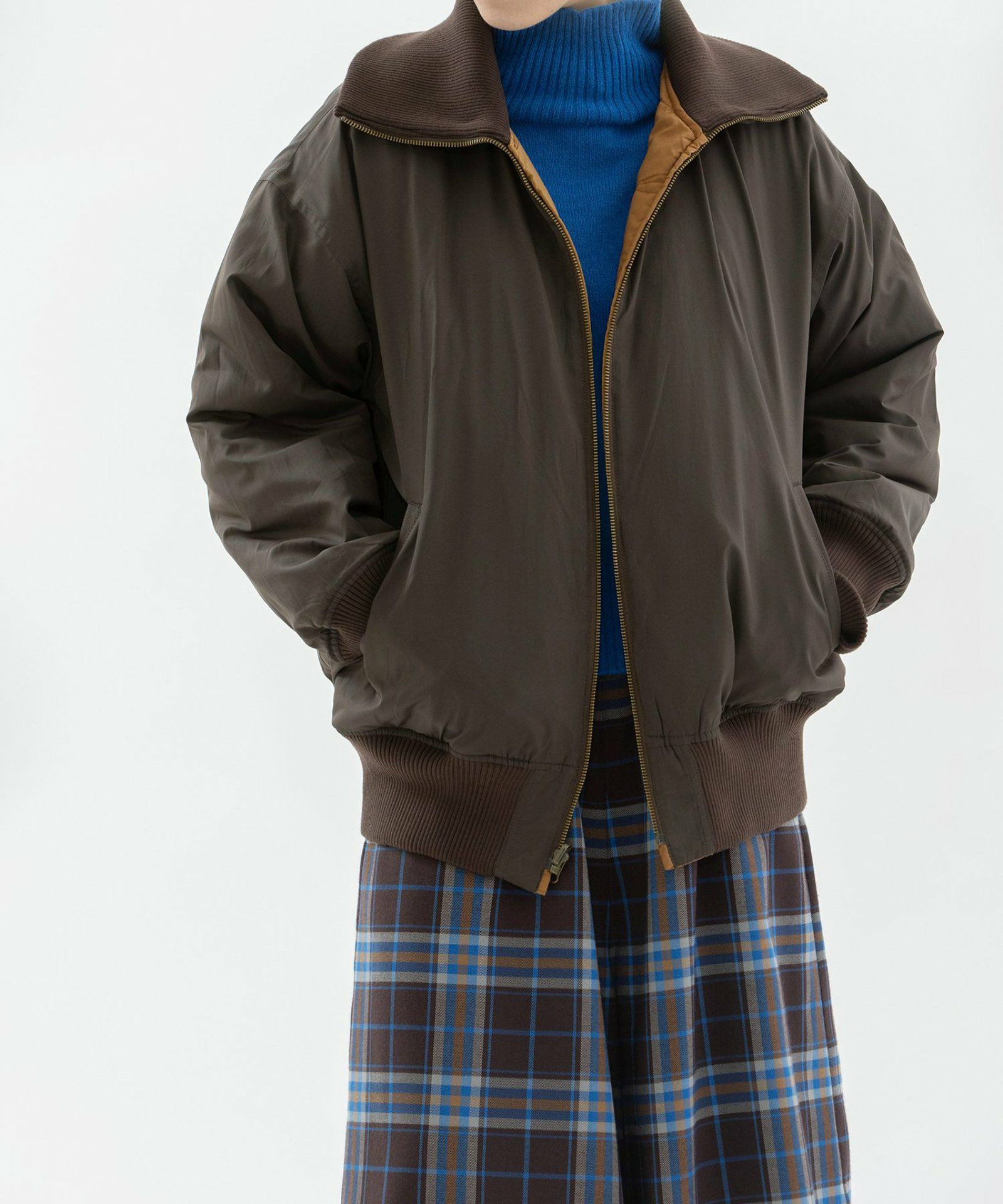 モデル身長：167cm（ウラ面）