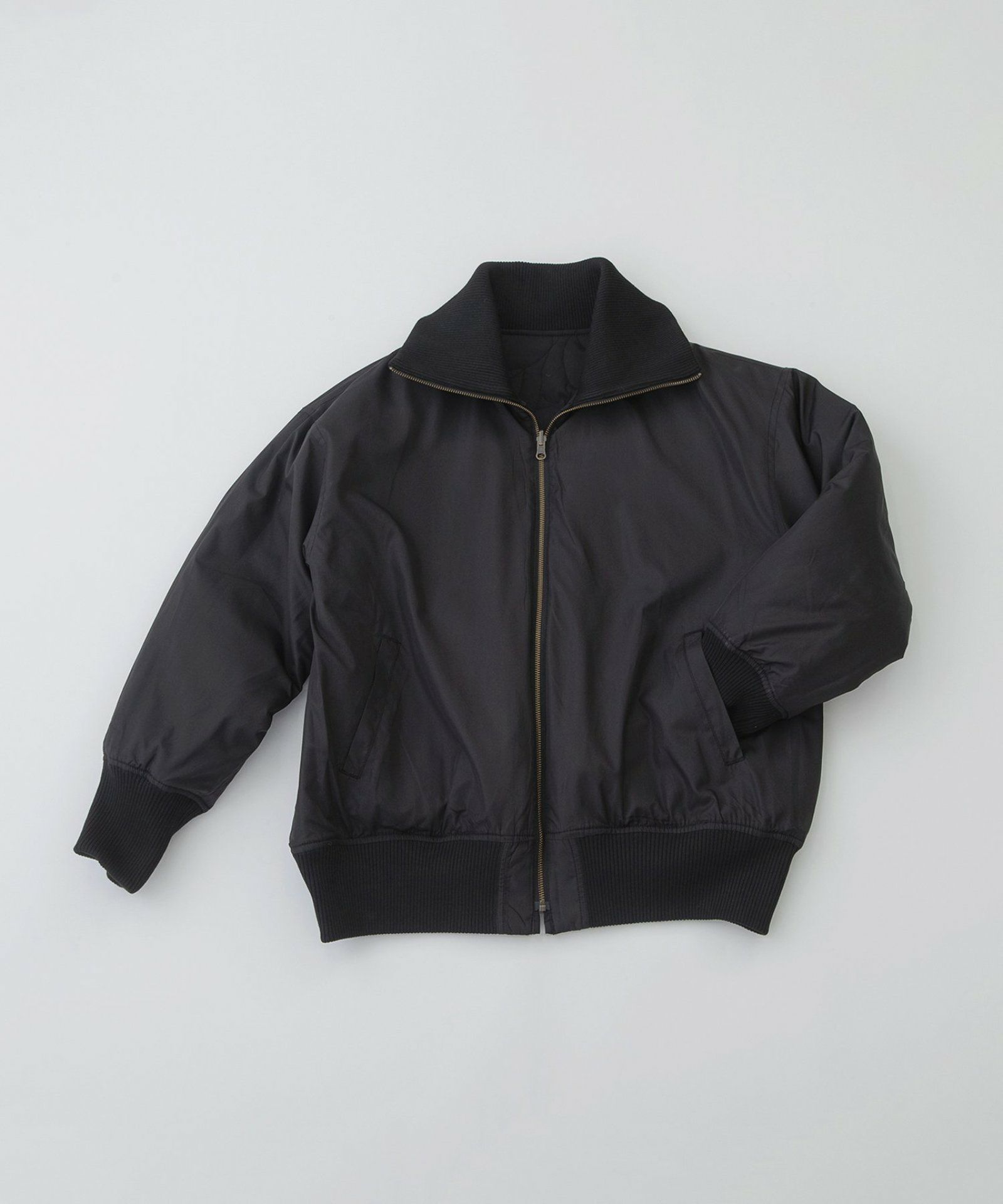 ブラック（ウラ面）