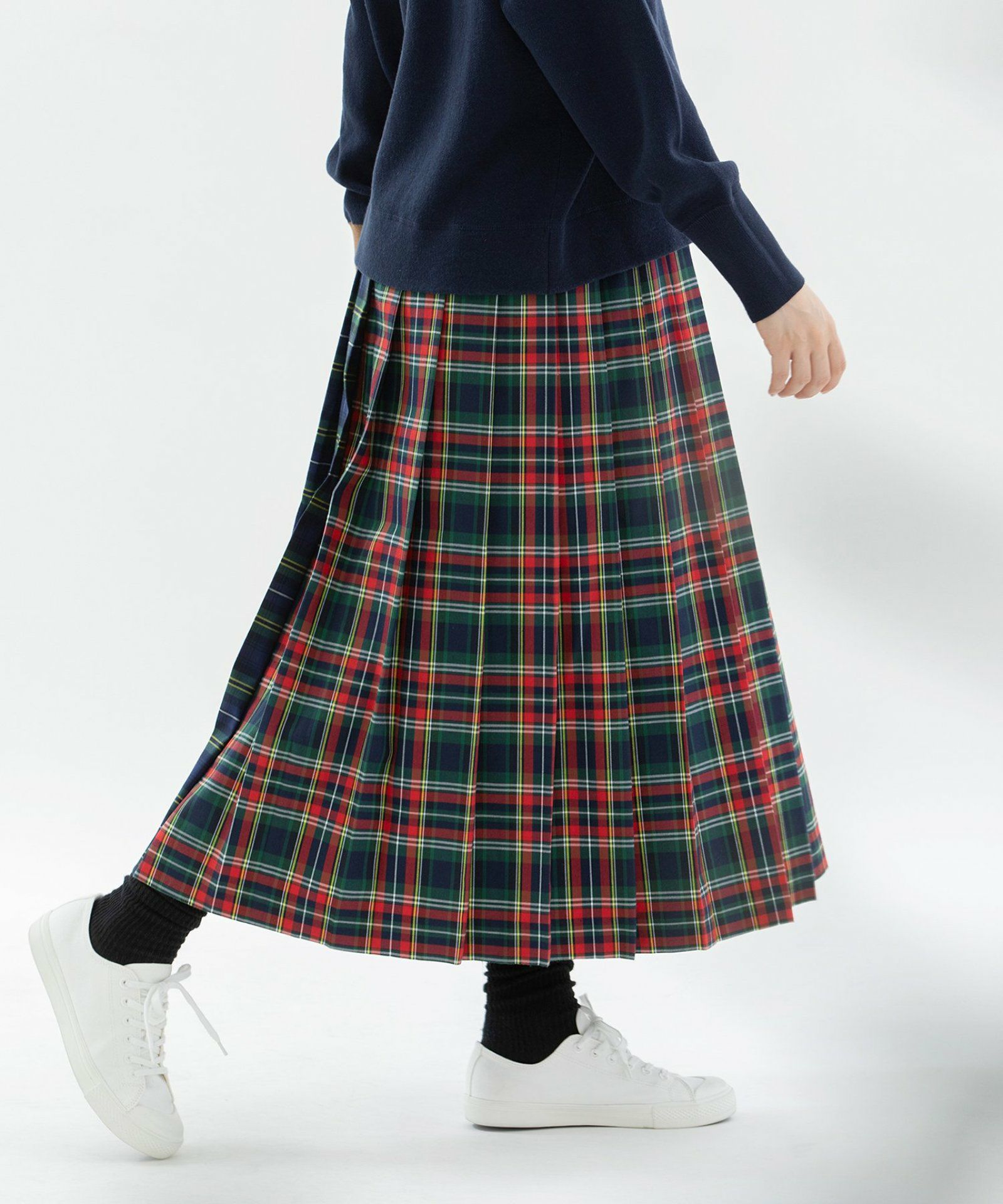 モデル身長：167cm（レッド）