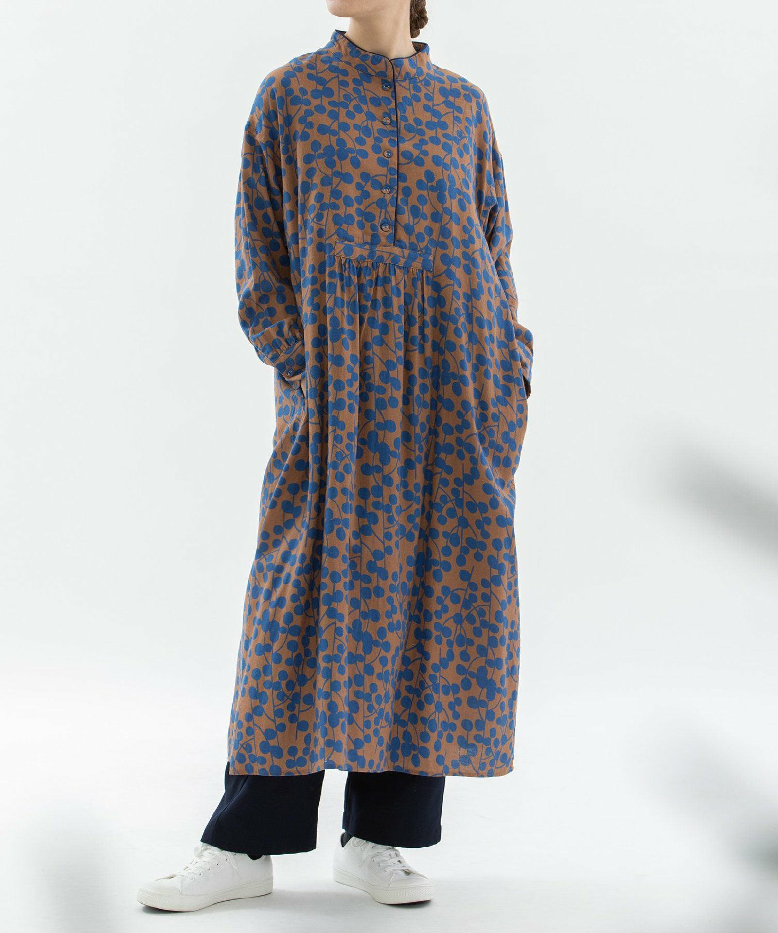 WINTER SALE】ビエラユーカリプリントスタンドカラーワンピース | COO