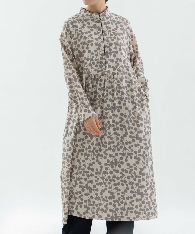 nop de nod タグ付き　ビエラユーカリプリントスタンドカラーワンピース WINTER SALE】ビエラユーカリプリントスタンドカラーワンピース | COO