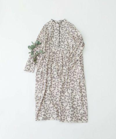 WINTER SALE】ビエラユーカリプリントスタンドカラーワンピース | COO