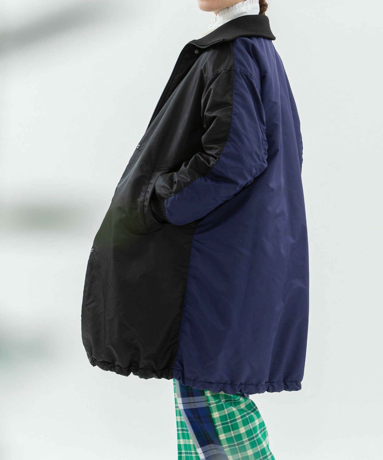 モデル身長：167cm（ブラック：オモテ面）