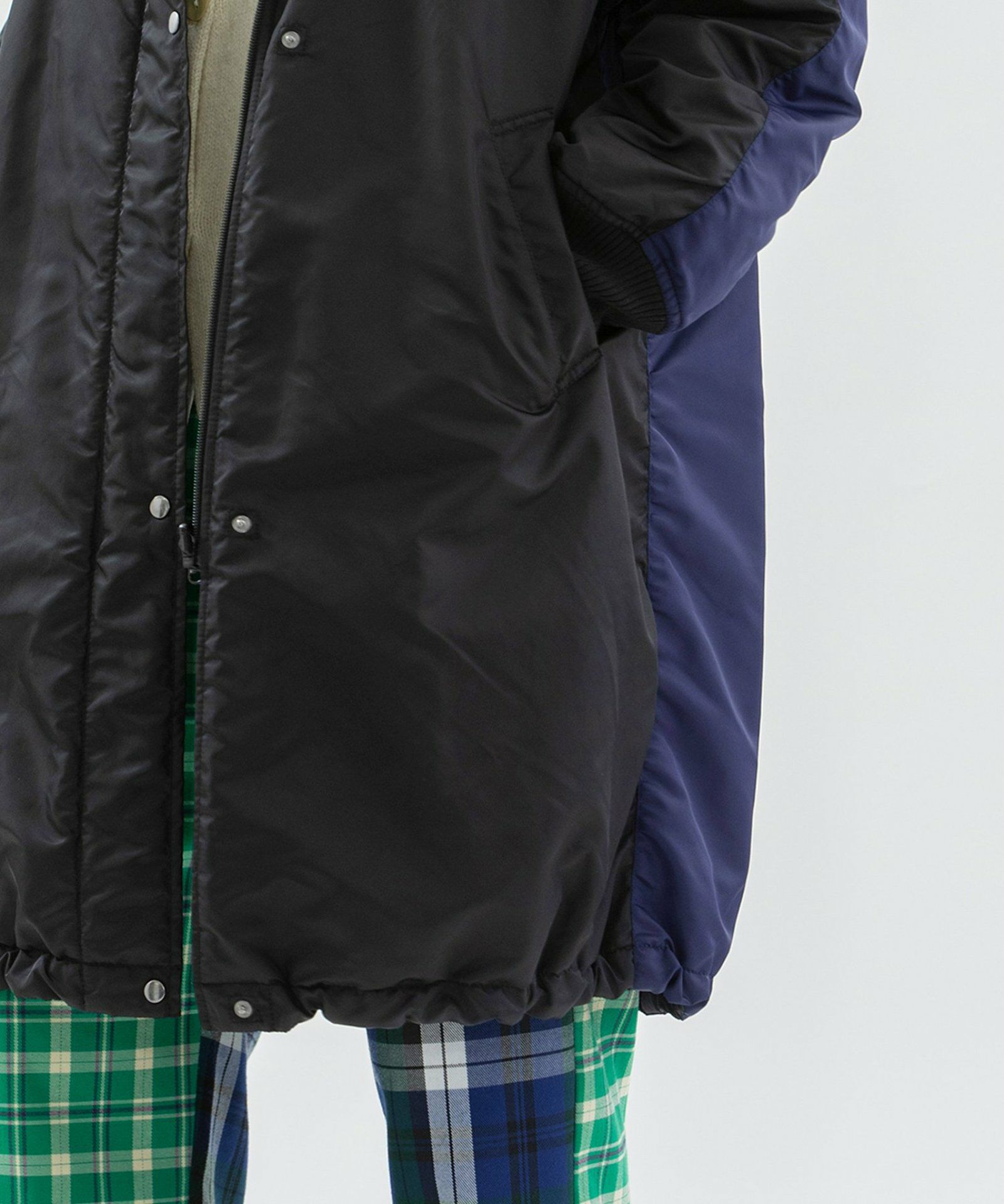 （ブラック：オモテ面）