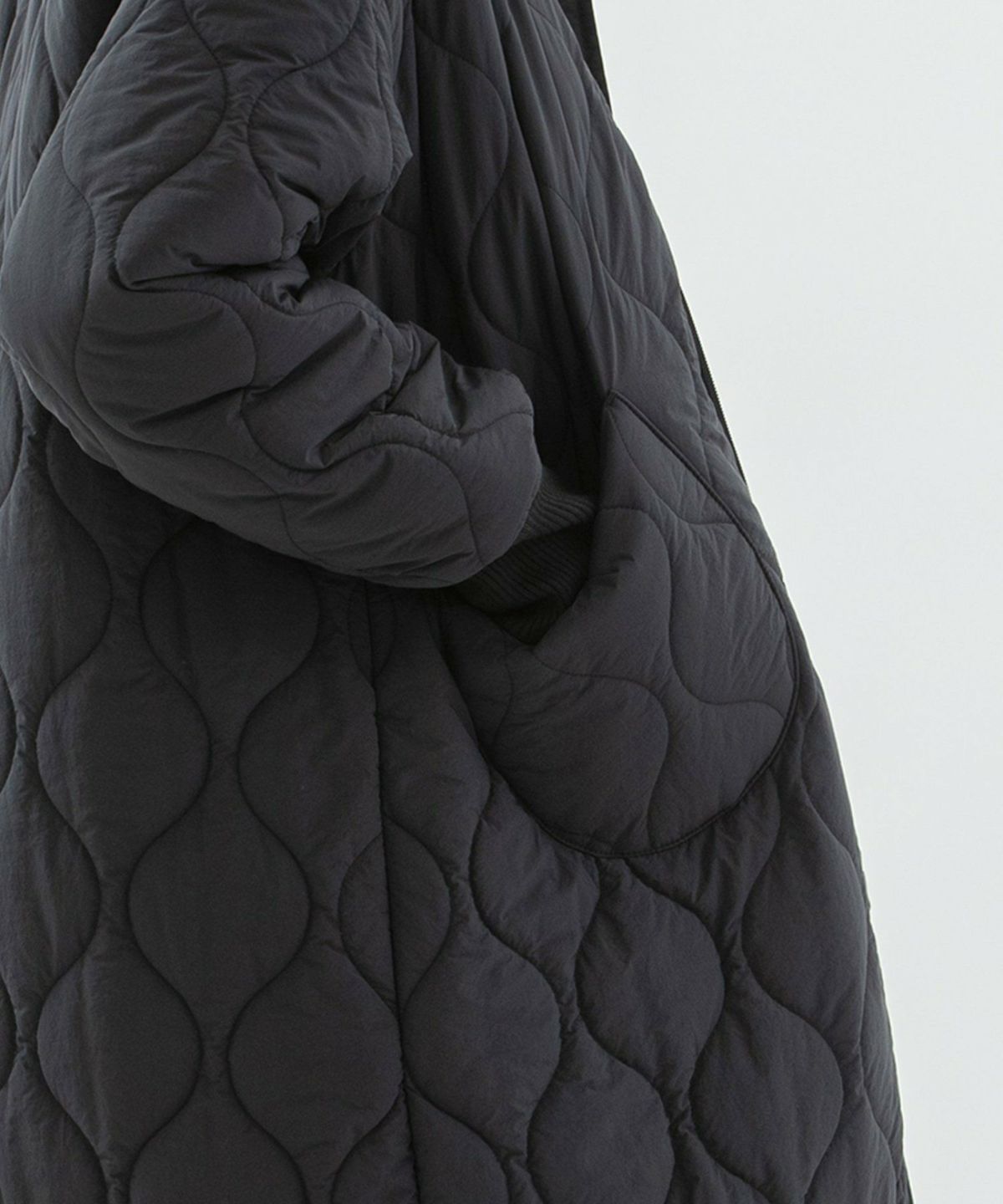 （ブラック：ウラ面）