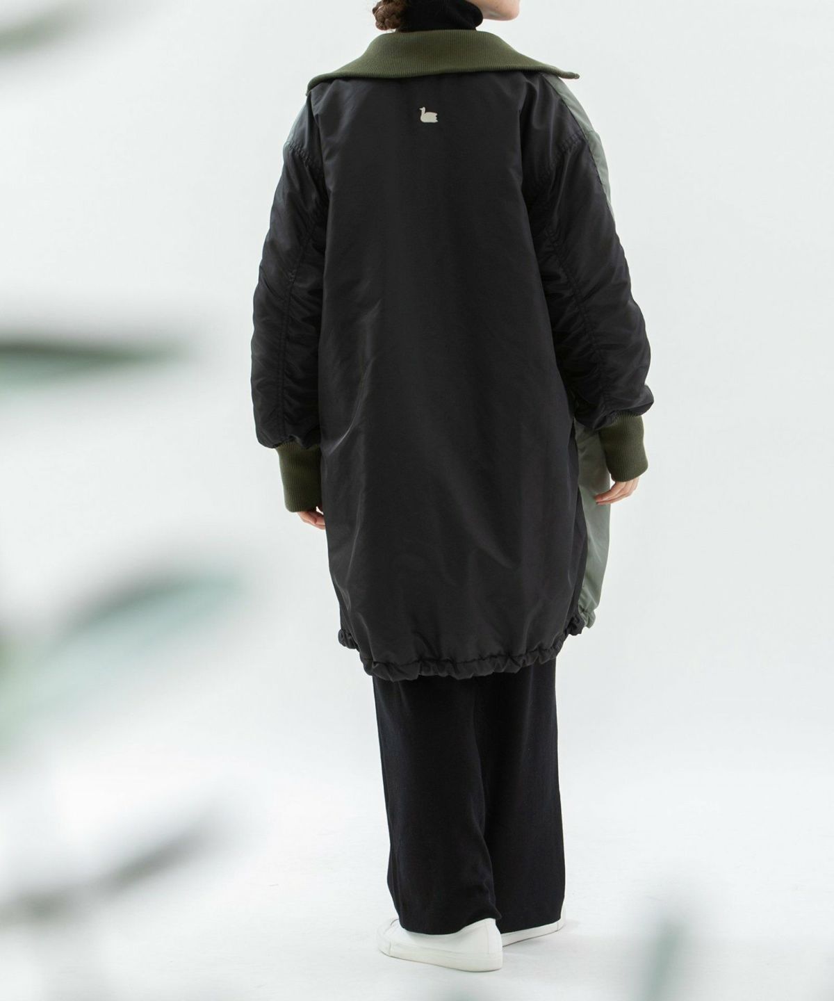 モデル身長：167cm（カーキ：オモテ面）