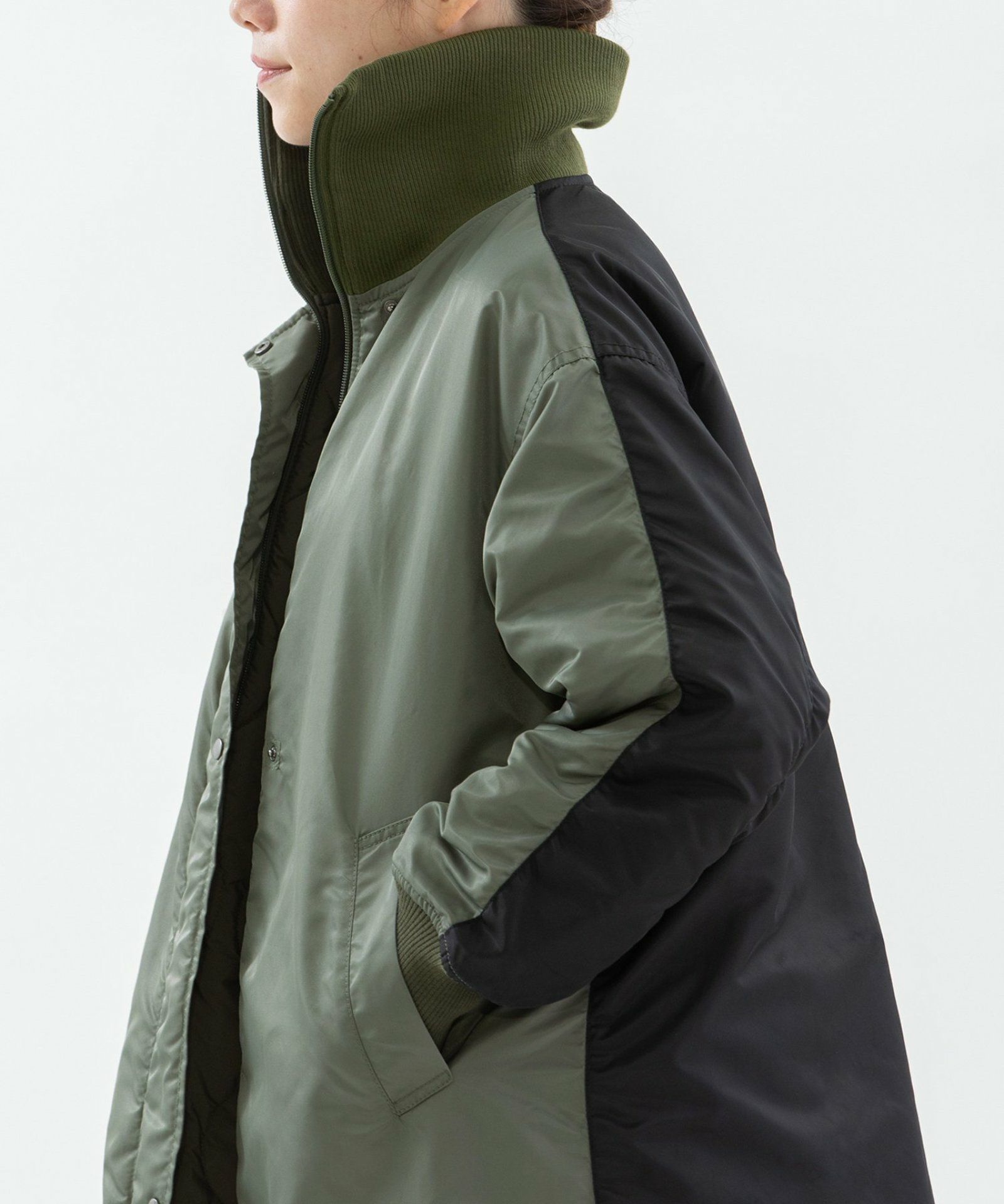 （カーキ：オモテ面）