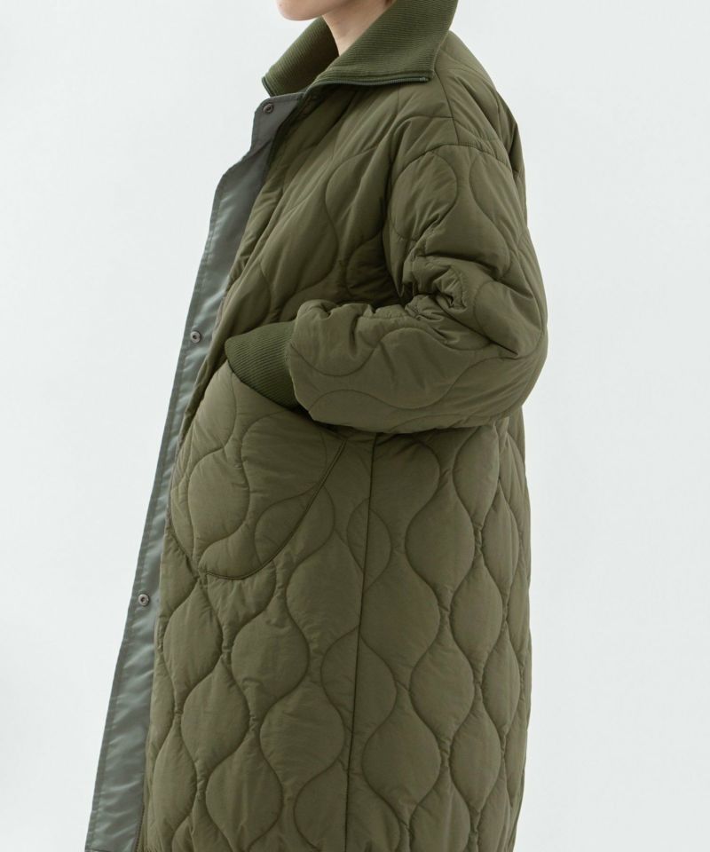 モデル身長：160cm（カーキ：ウラ面）