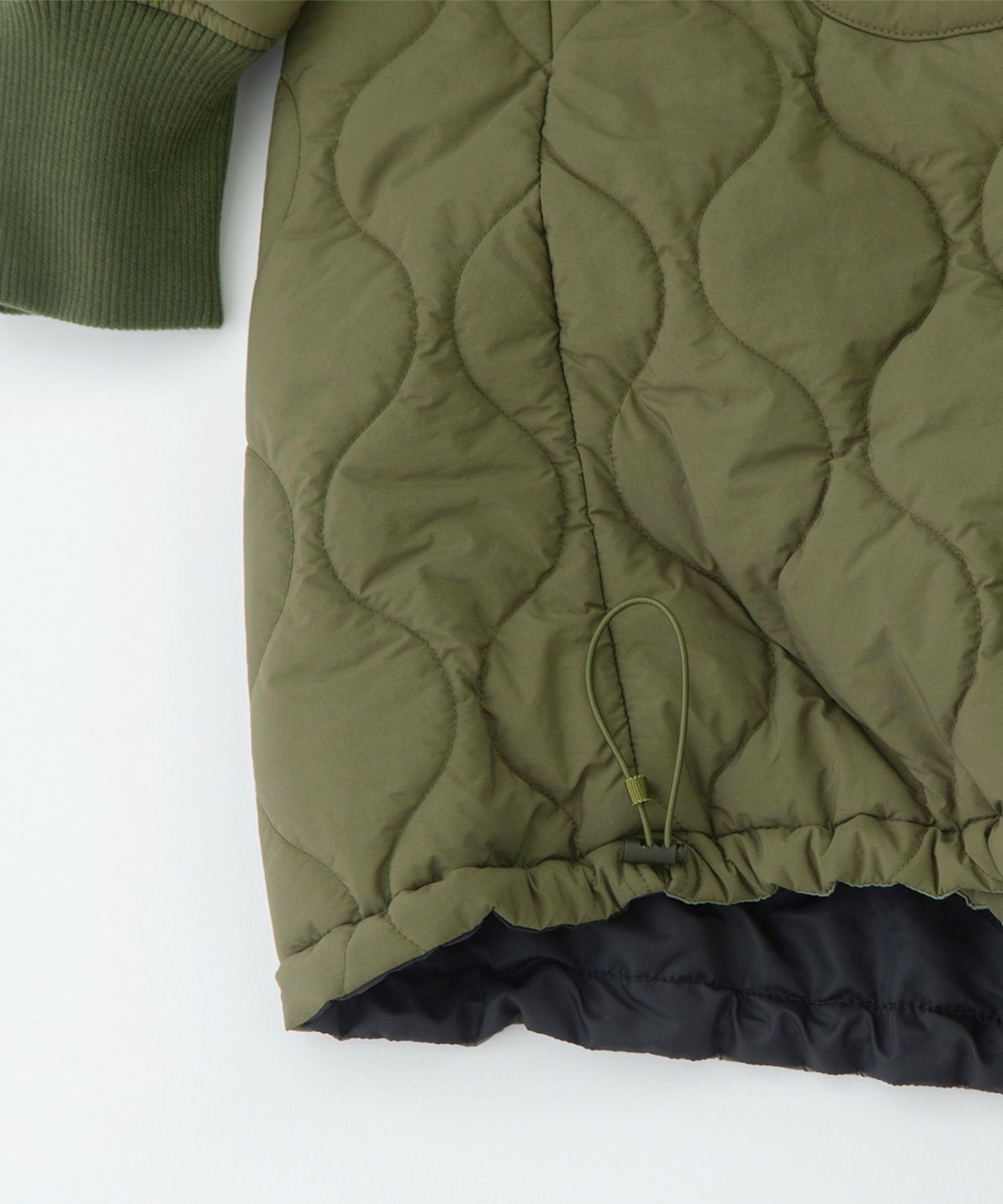 （カーキ：ウラ面）