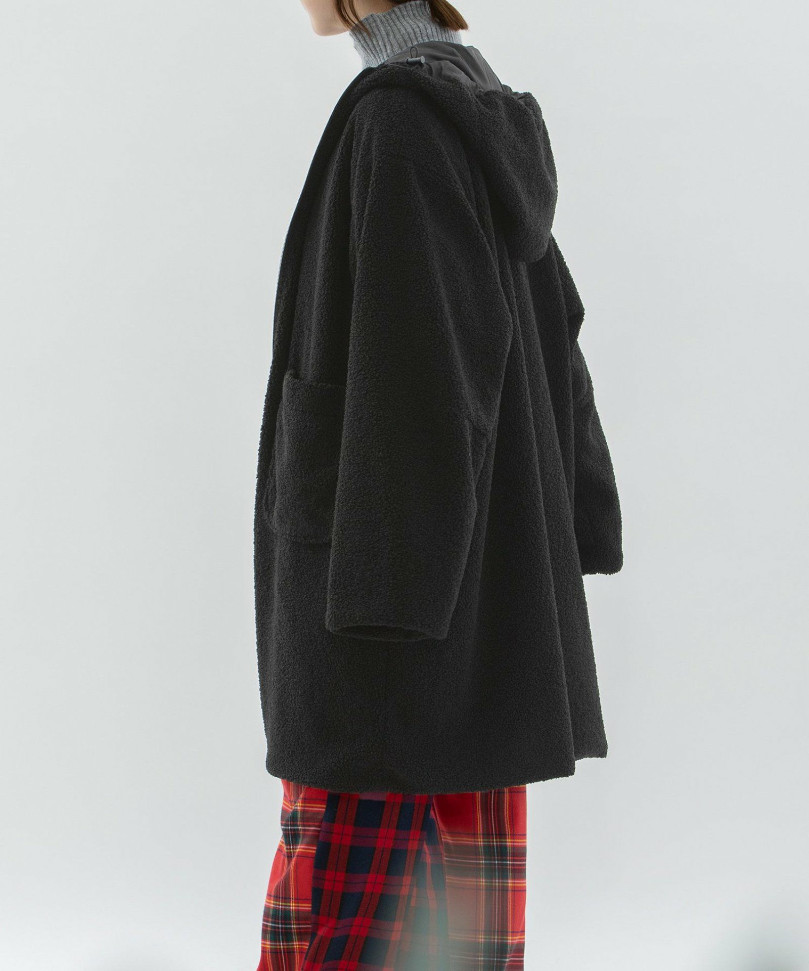 モデル身長：160cm(オモテ面：ボア)