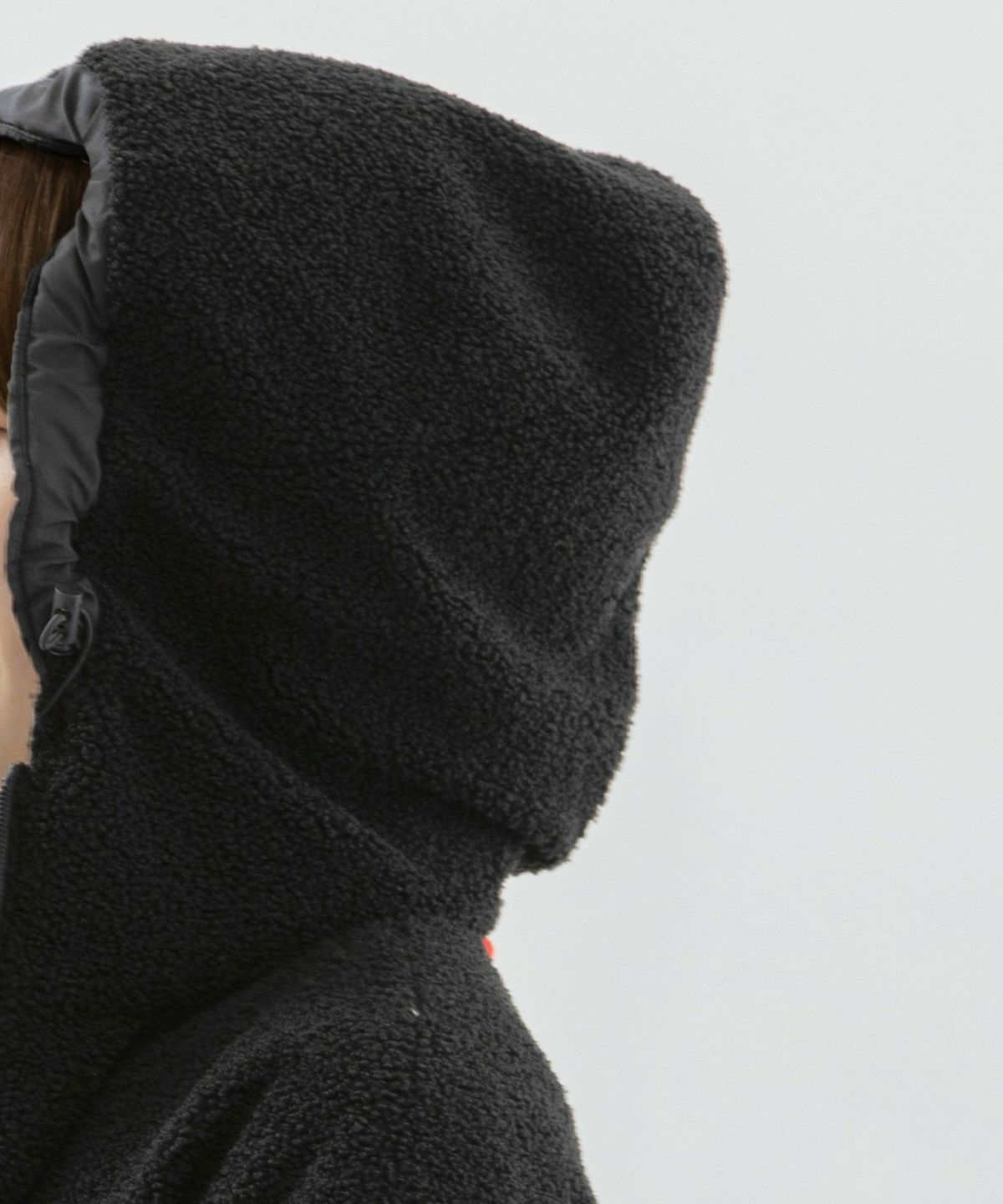 オモテ面：ボア