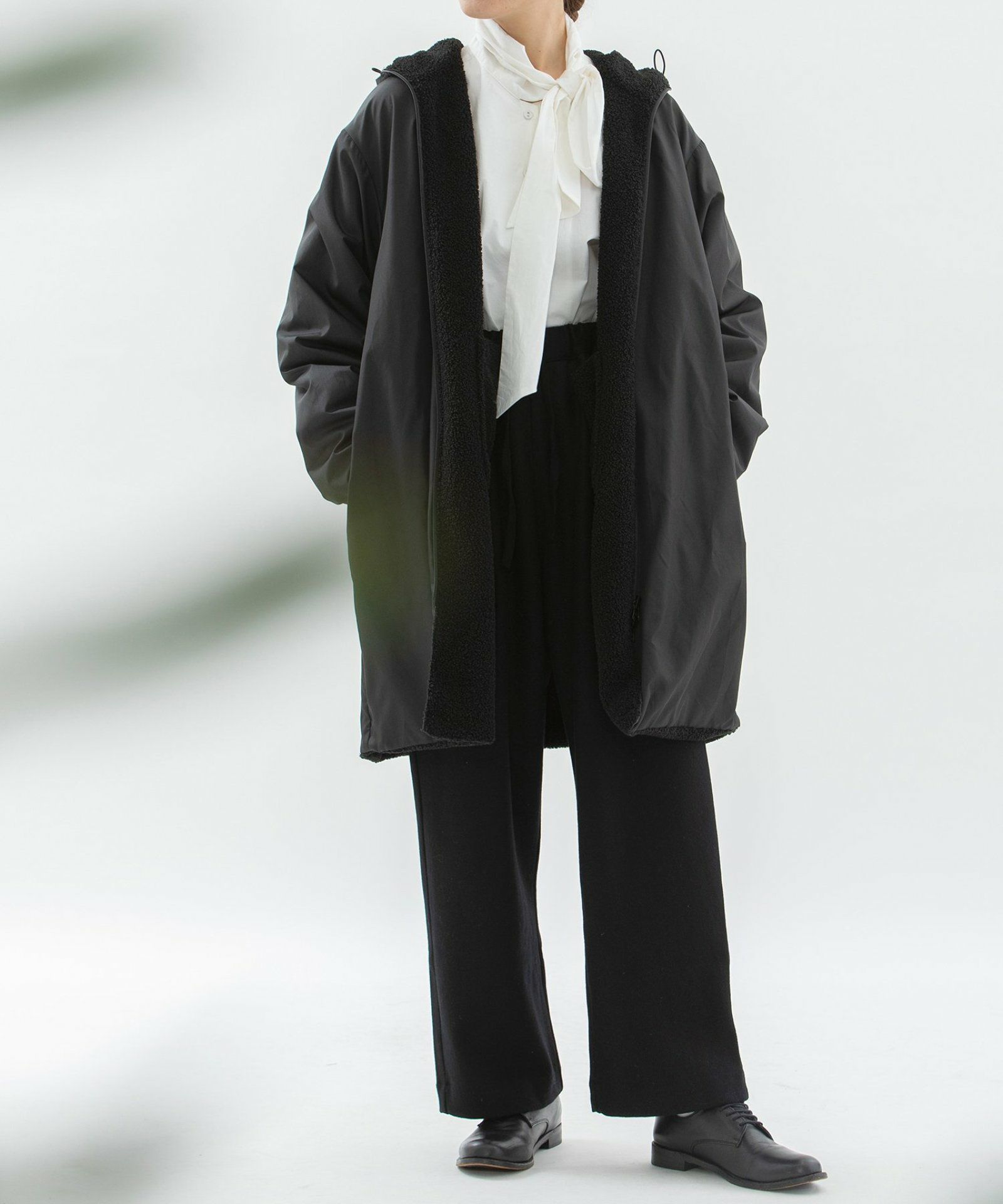 モデル身長：167cm(ウラ面：ナイロン)