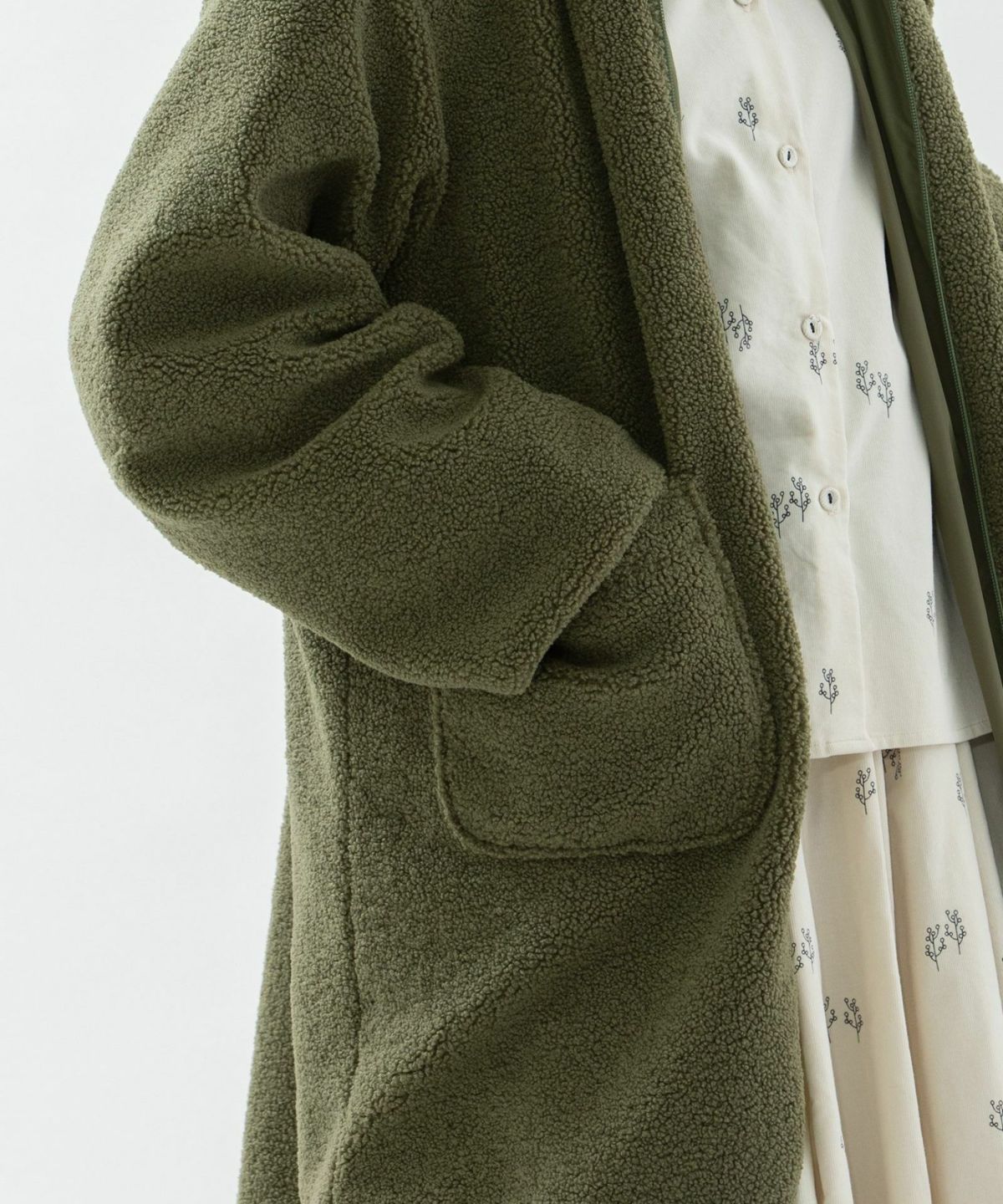 オモテ面：ボア