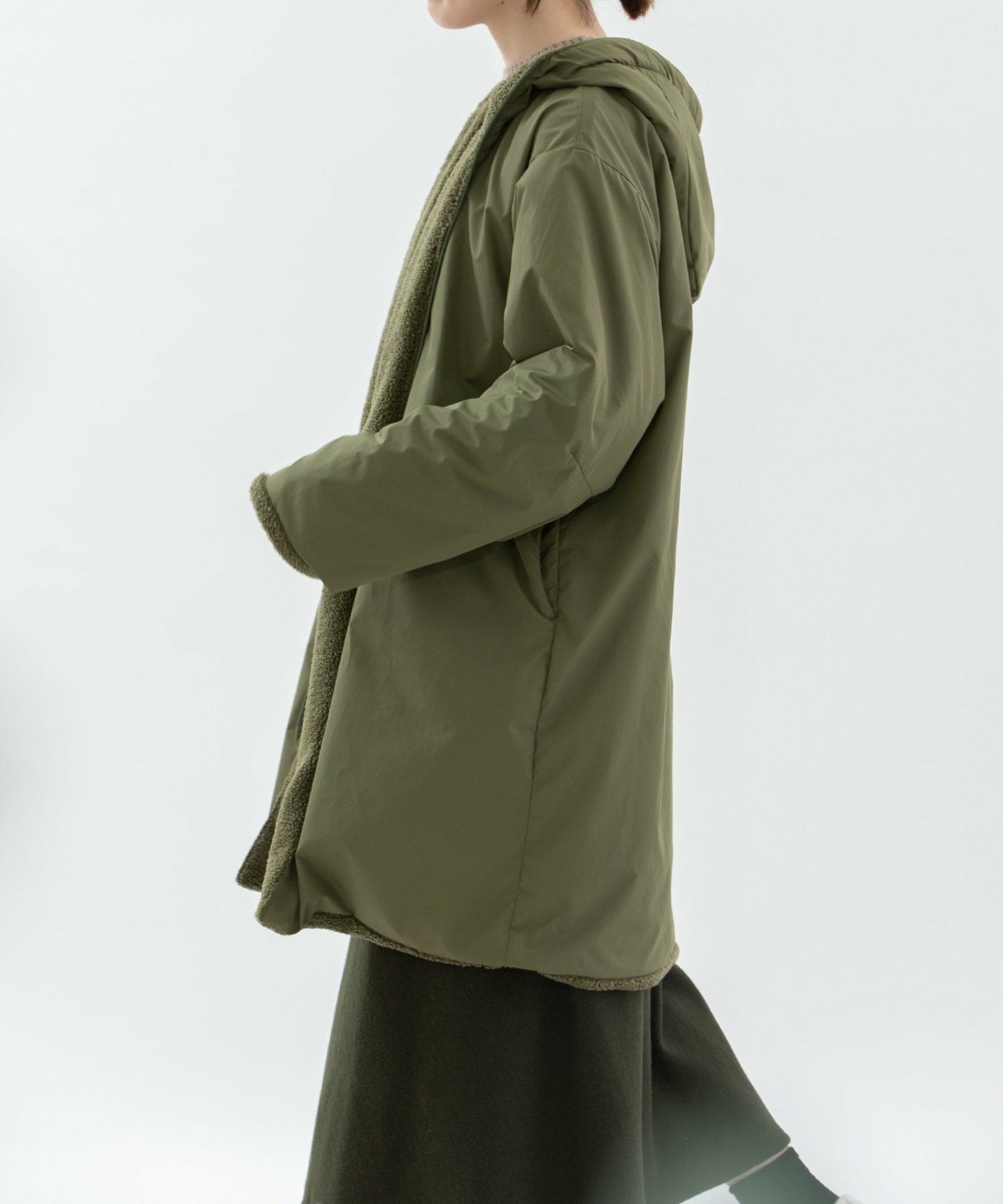 モデル身長：160cm(ウラ面：ナイロン)