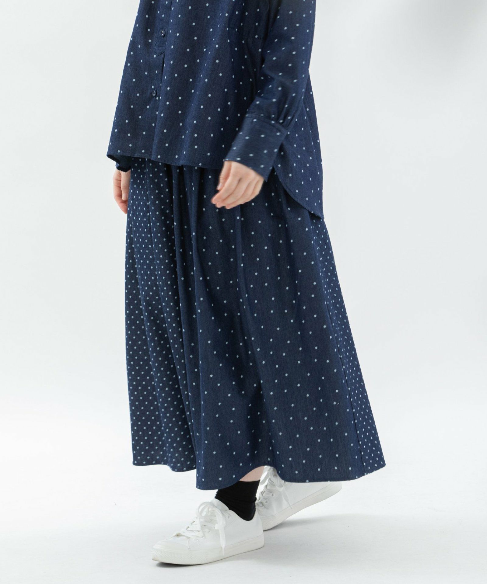 モデル身長：160cm（ランダムドット）