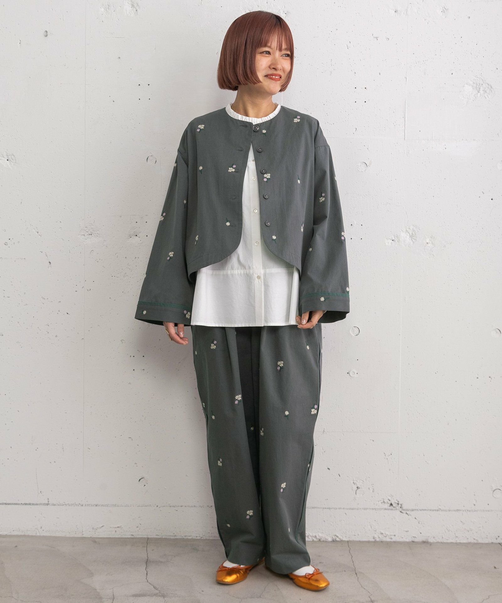 フラワー刺繍タックパンツ | COO ONLINE